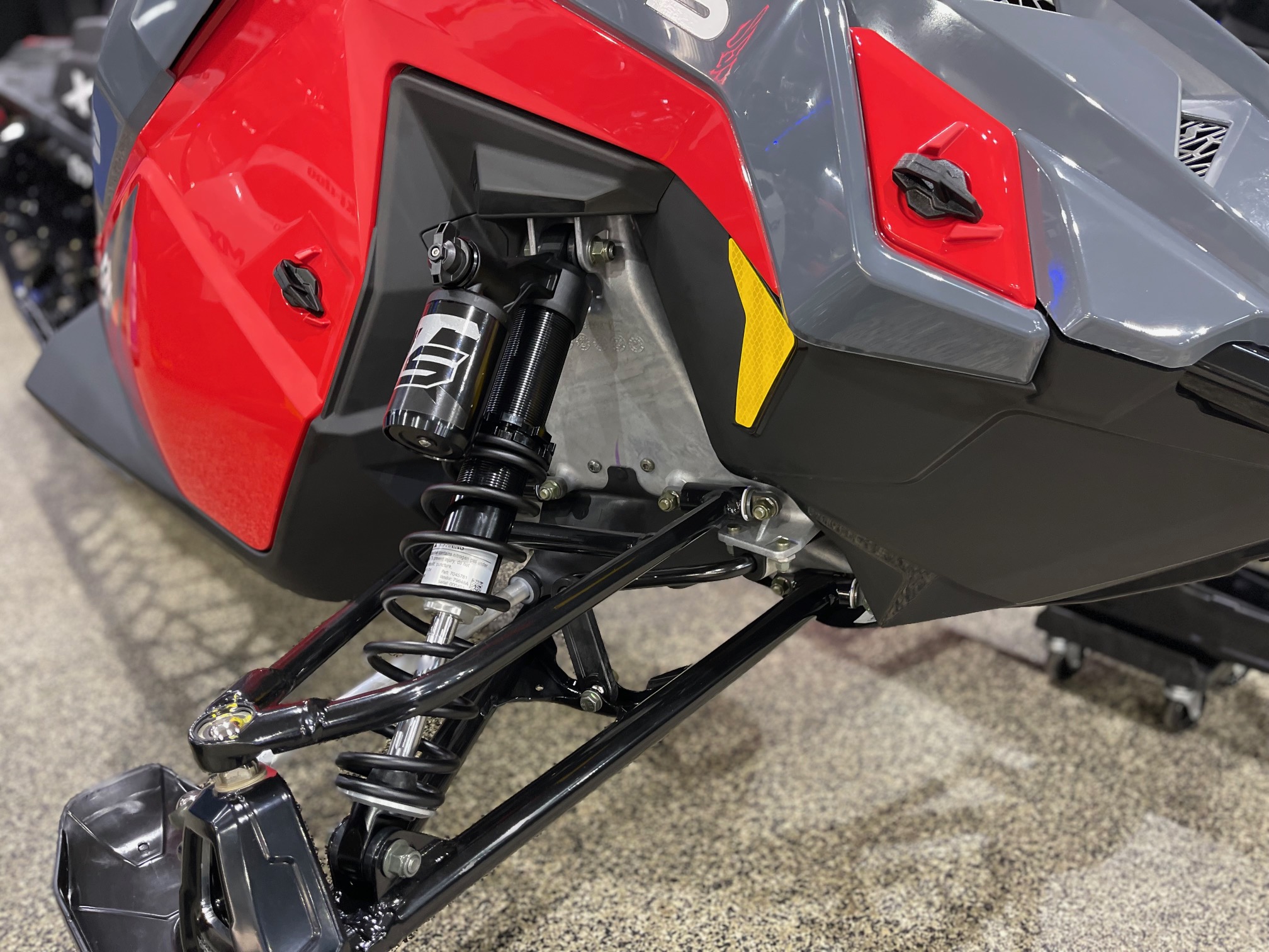 2024 Polaris PROSTAR S4 INDY XC 137 - Photo 10