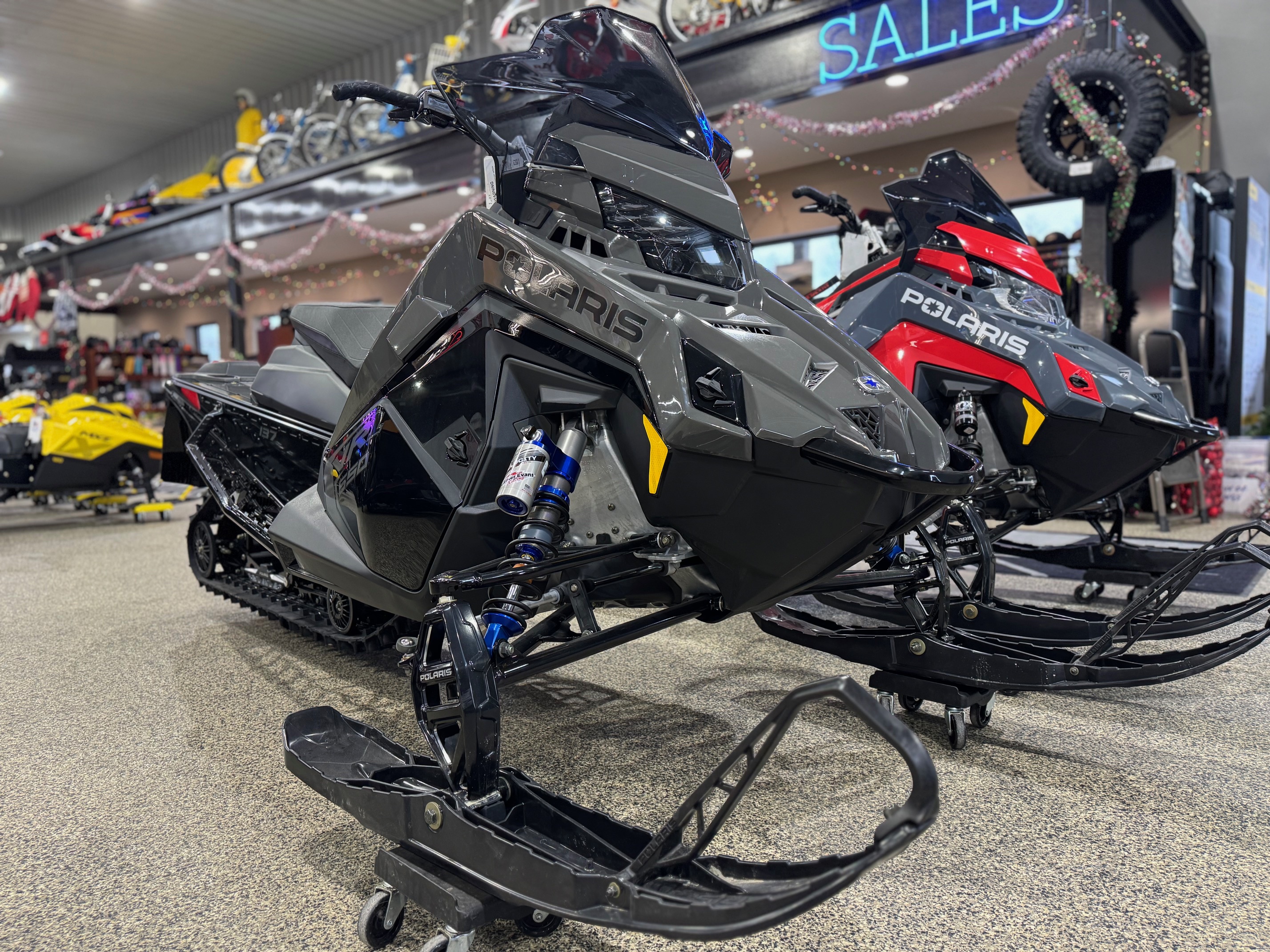 2025 Polaris INDY VR1 137 650 7S - Photo 13