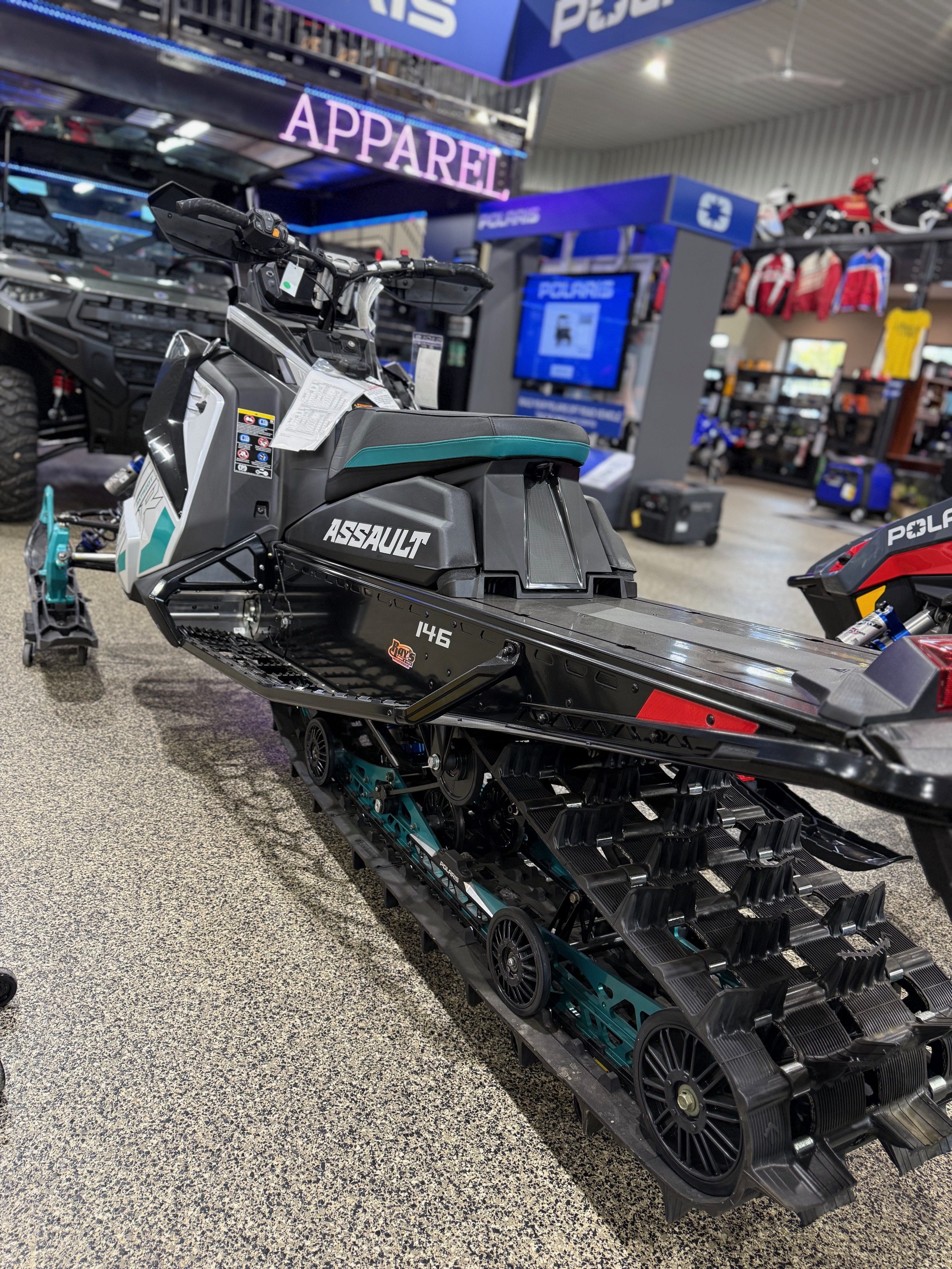2025 Polaris SWITCHBACK ASSAULT 9R 146 - Photo 14