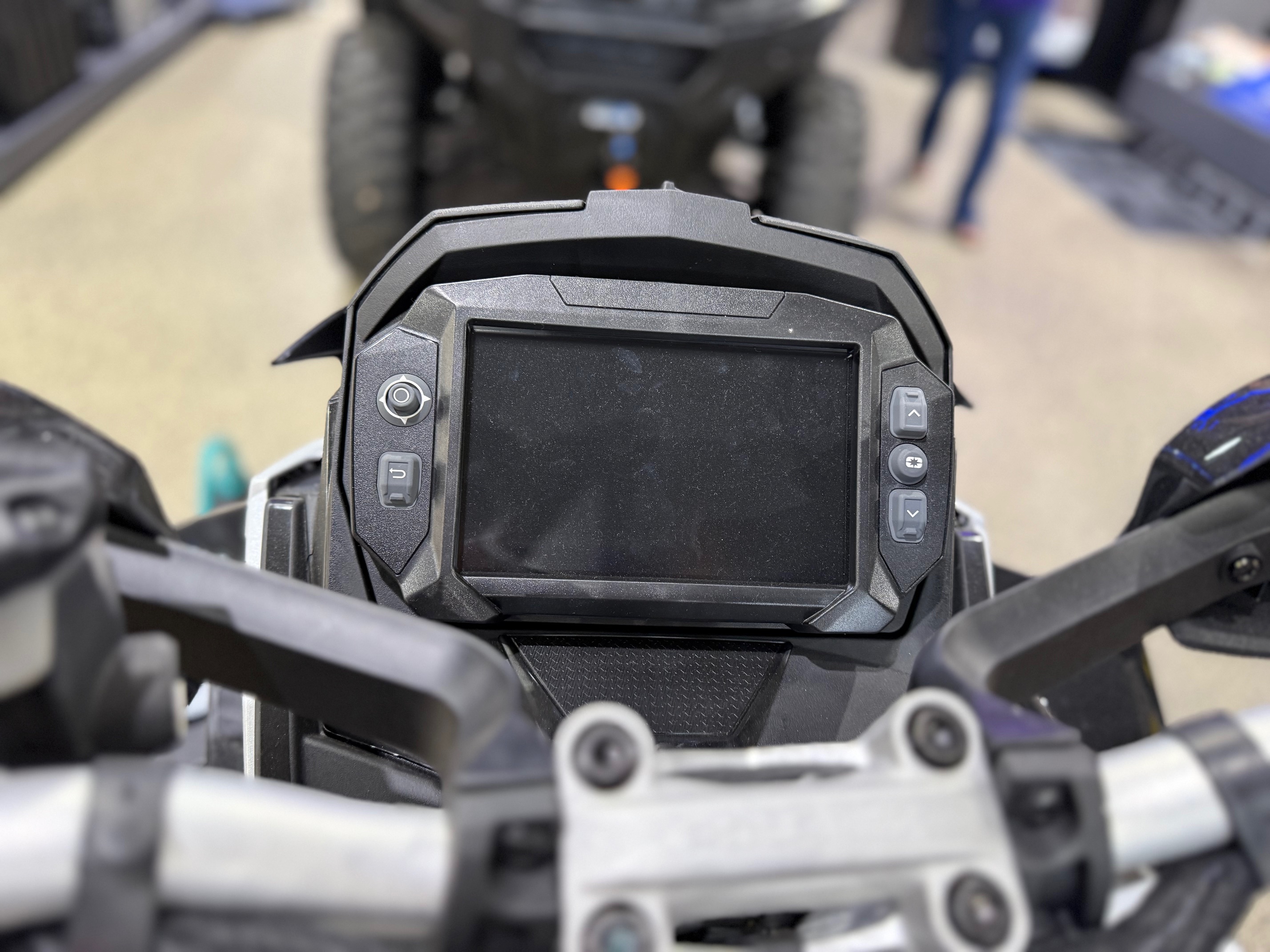 2025 Polaris SWITCHBACK ASSAULT 9R 146 - Photo 16