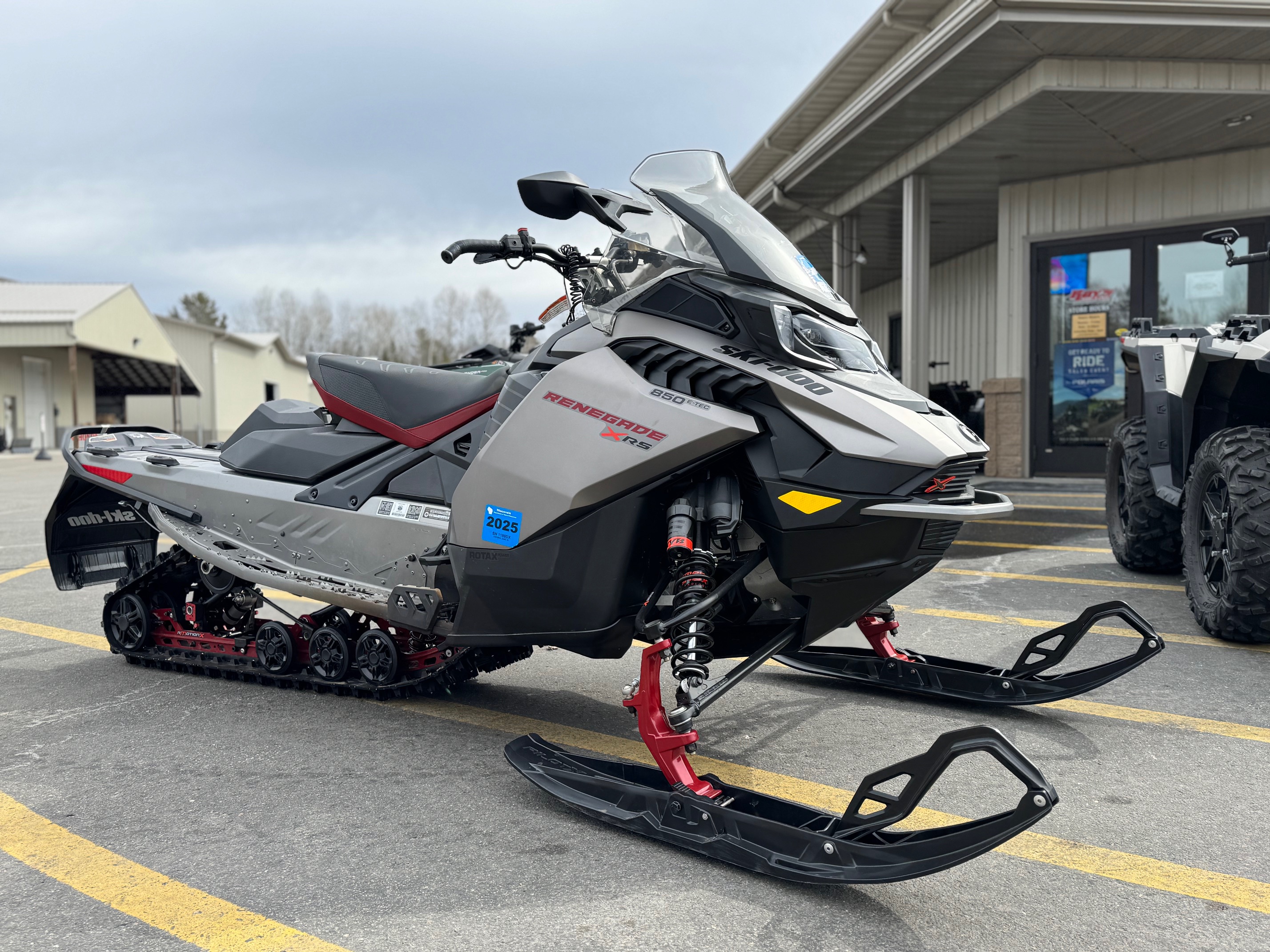 2023 Ski-Doo RENEGADE X-RS 850 E-TEC with Touch Display and Smart Shocks - Photo 6