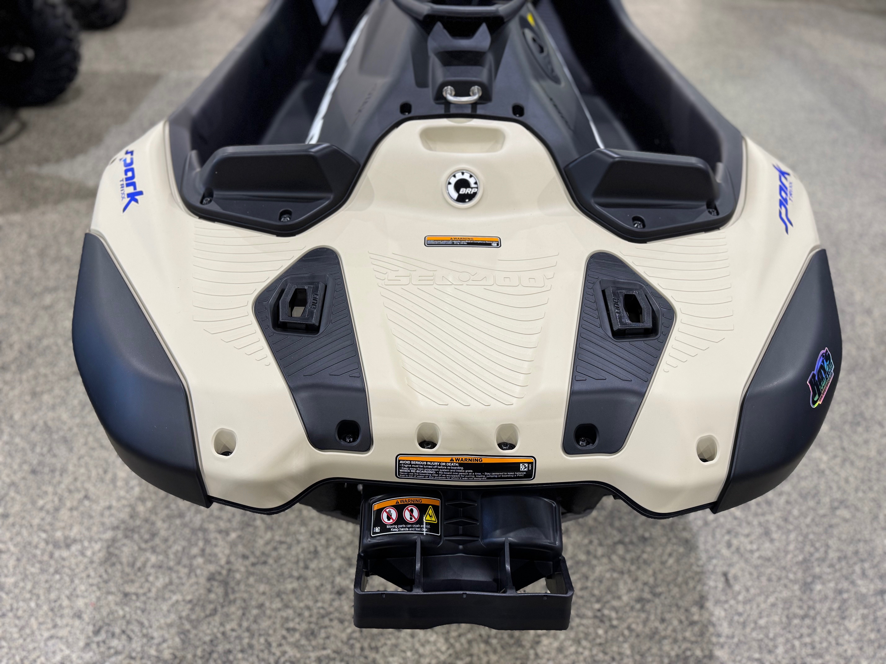 2025 Sea-Doo SPARK TRIXX 1UP iBR, AUDIO - Photo 5
