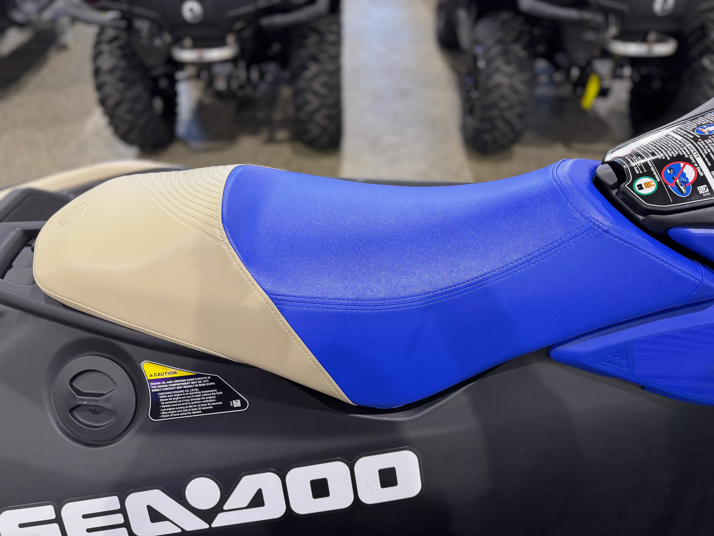 2025 Sea-Doo SPARK TRIXX 1UP iBR, AUDIO - Photo 7