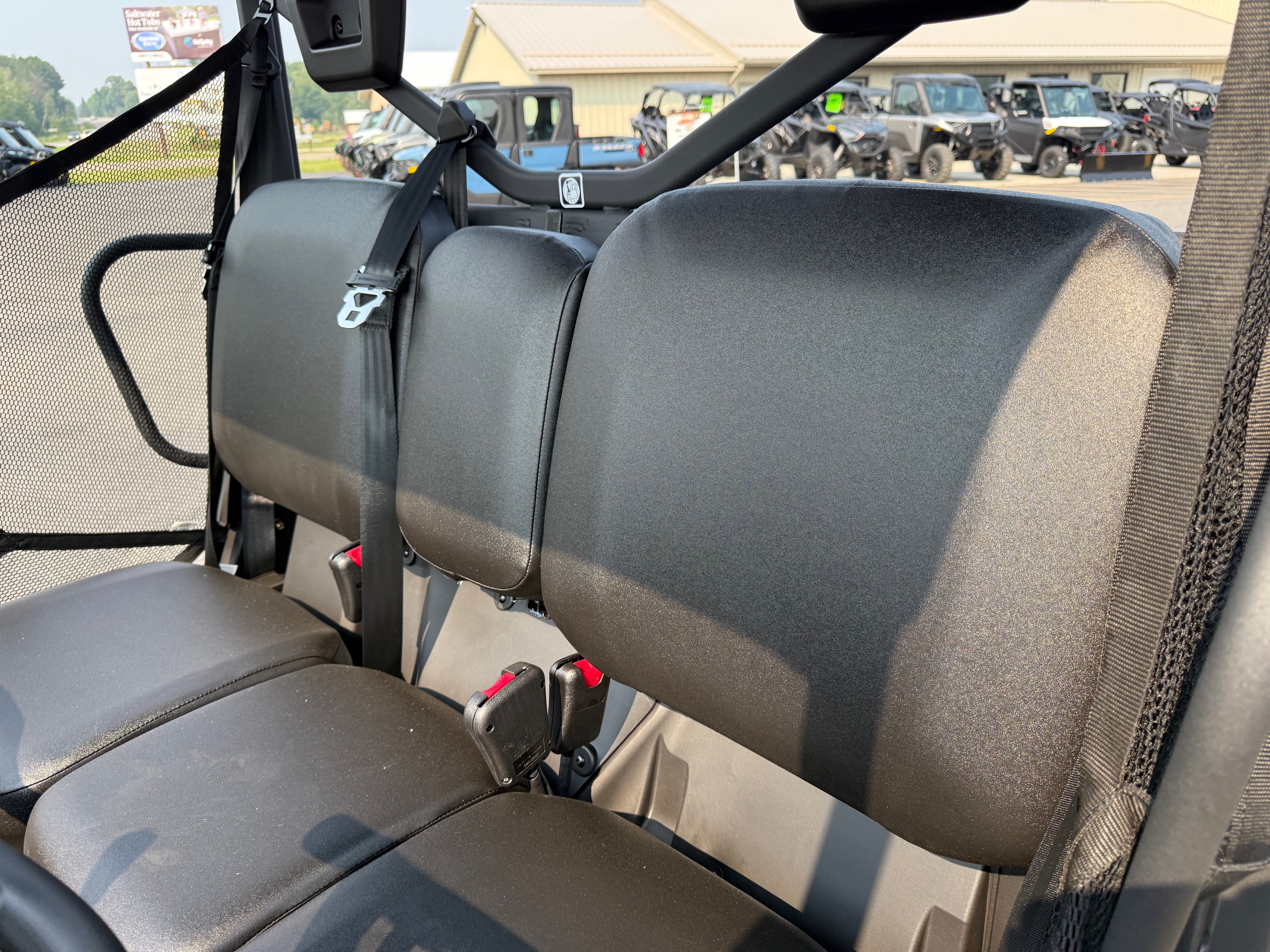 2025 Can-Am DEFENDER DPS HD9 - Photo 12