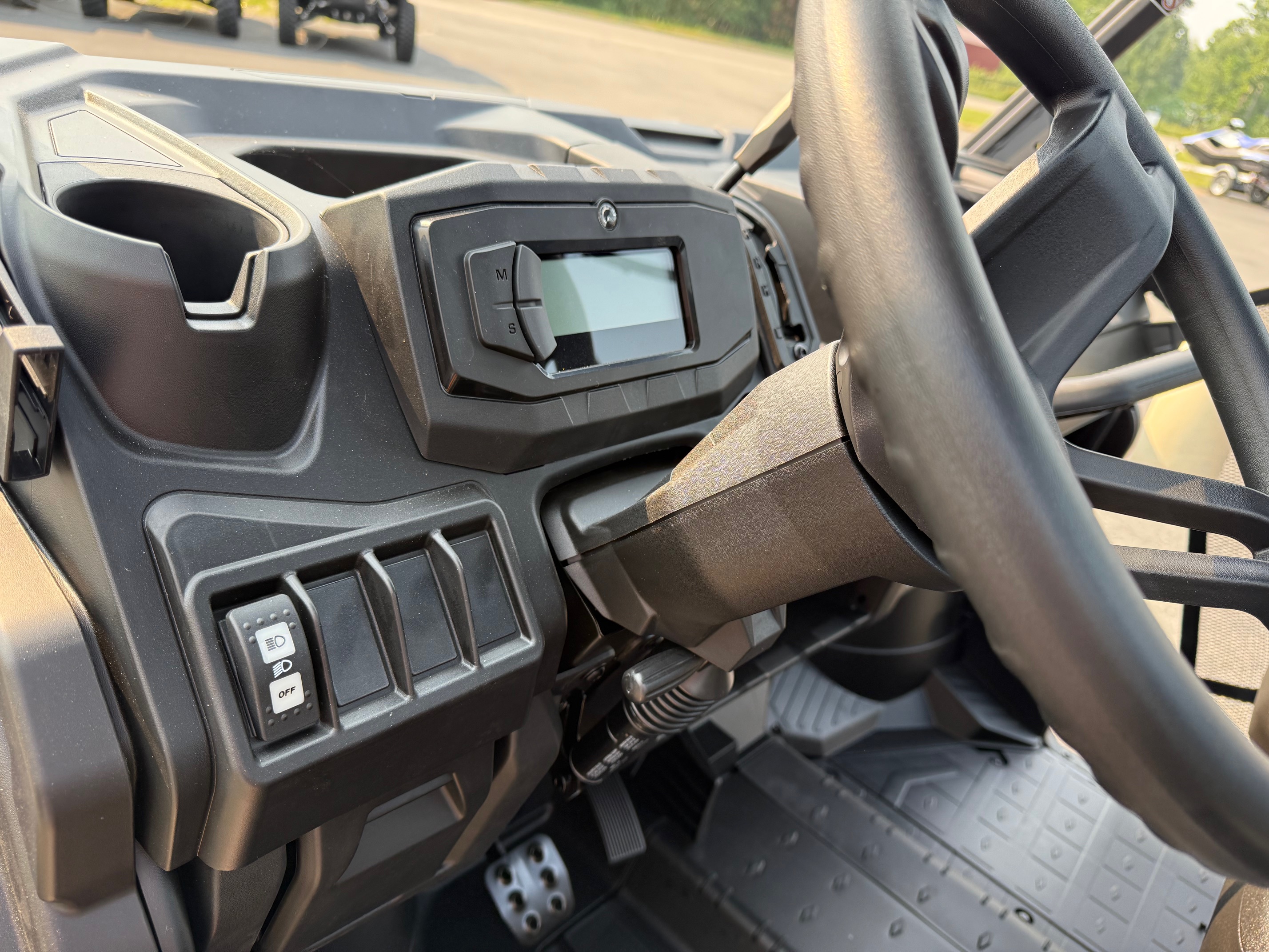 2025 Can-Am DEFENDER DPS HD9 - Photo 14