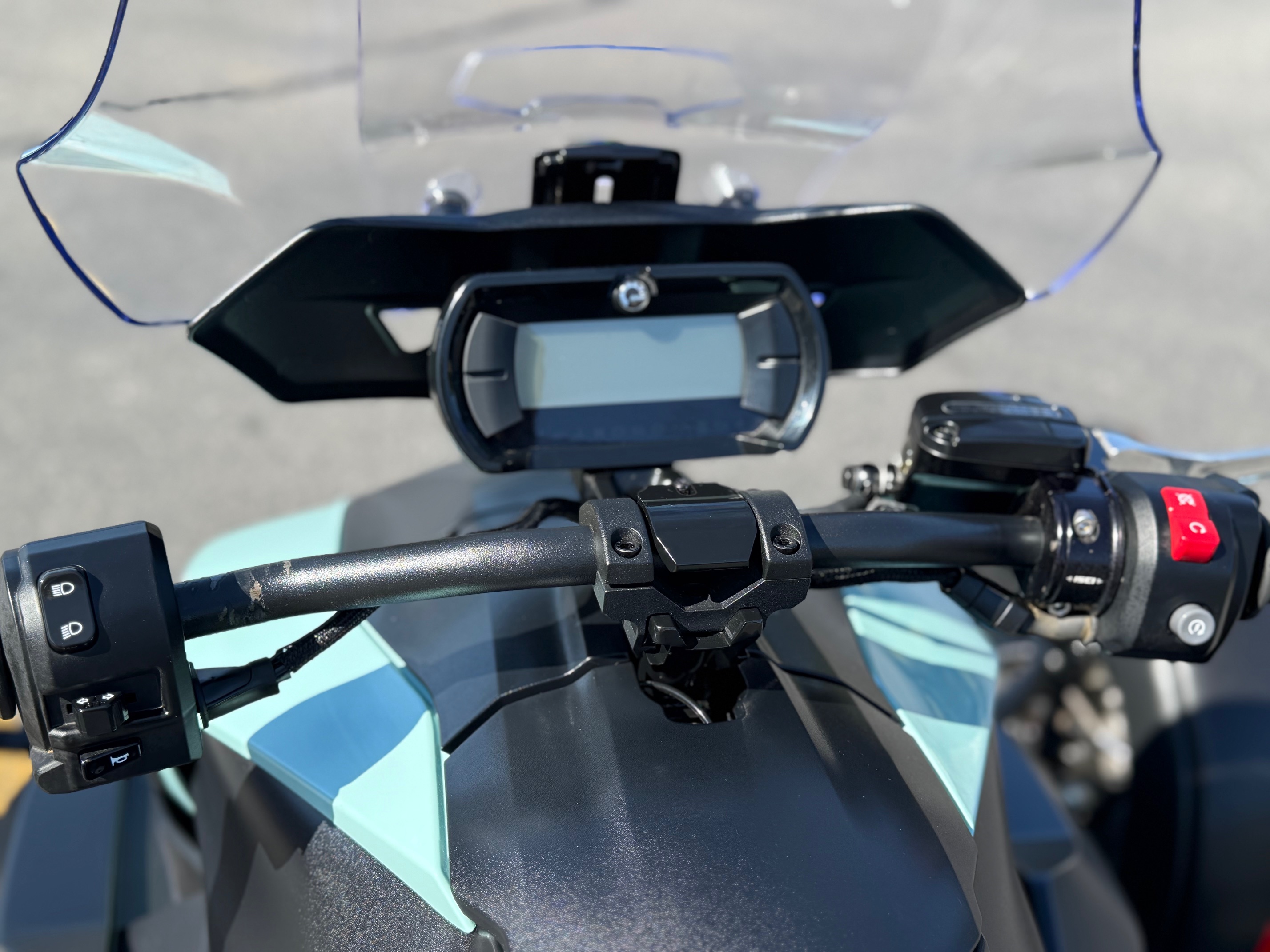 2021 Can-Am RYKER 600 ACE - Photo 12