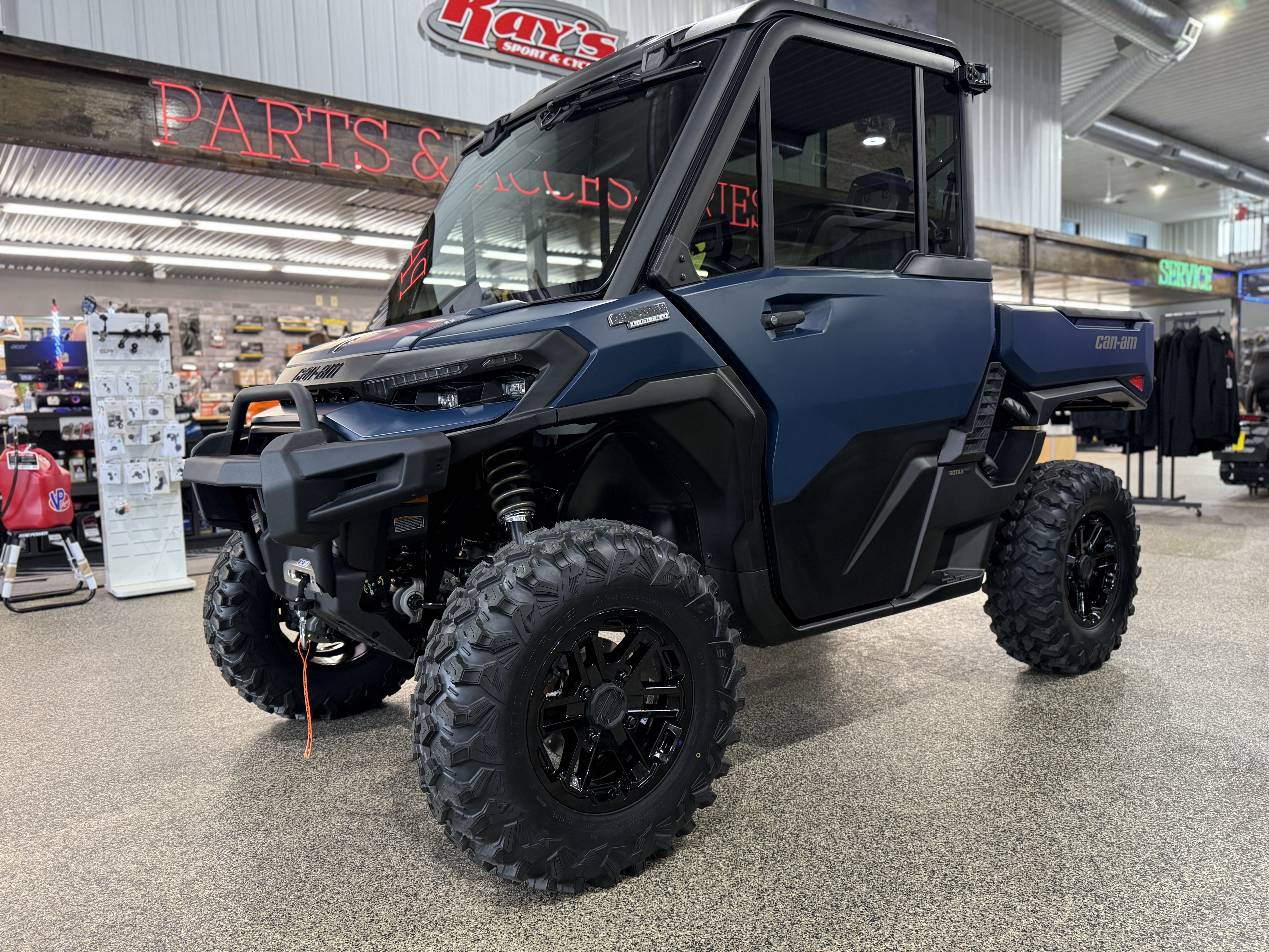 2026 Can-Am DEFENDER LIMITED HD11