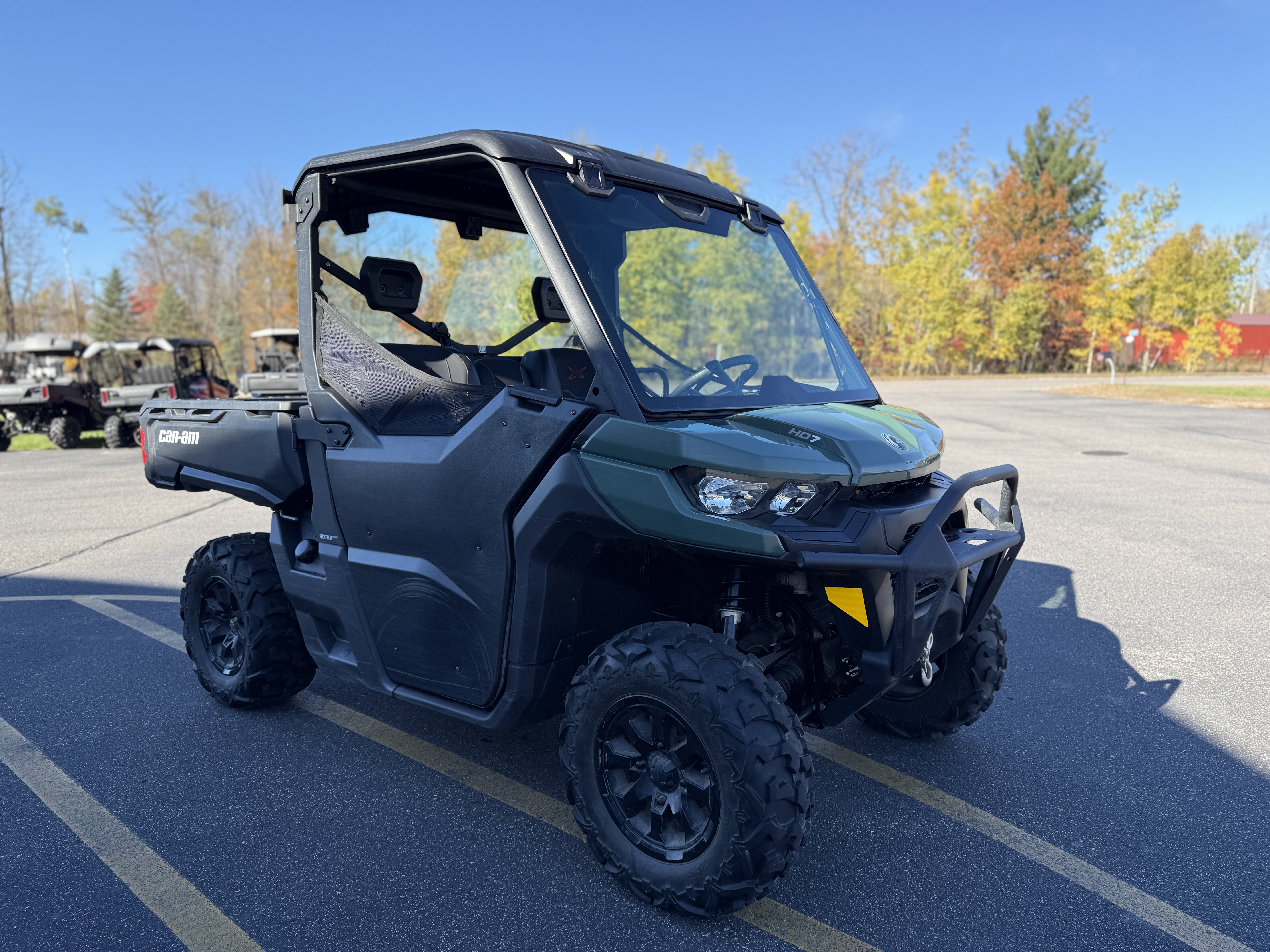2023 Can-Am DEF DPS HD7 WITH HALF DOORS & FRONT AND REAR PANELS - Photo 3