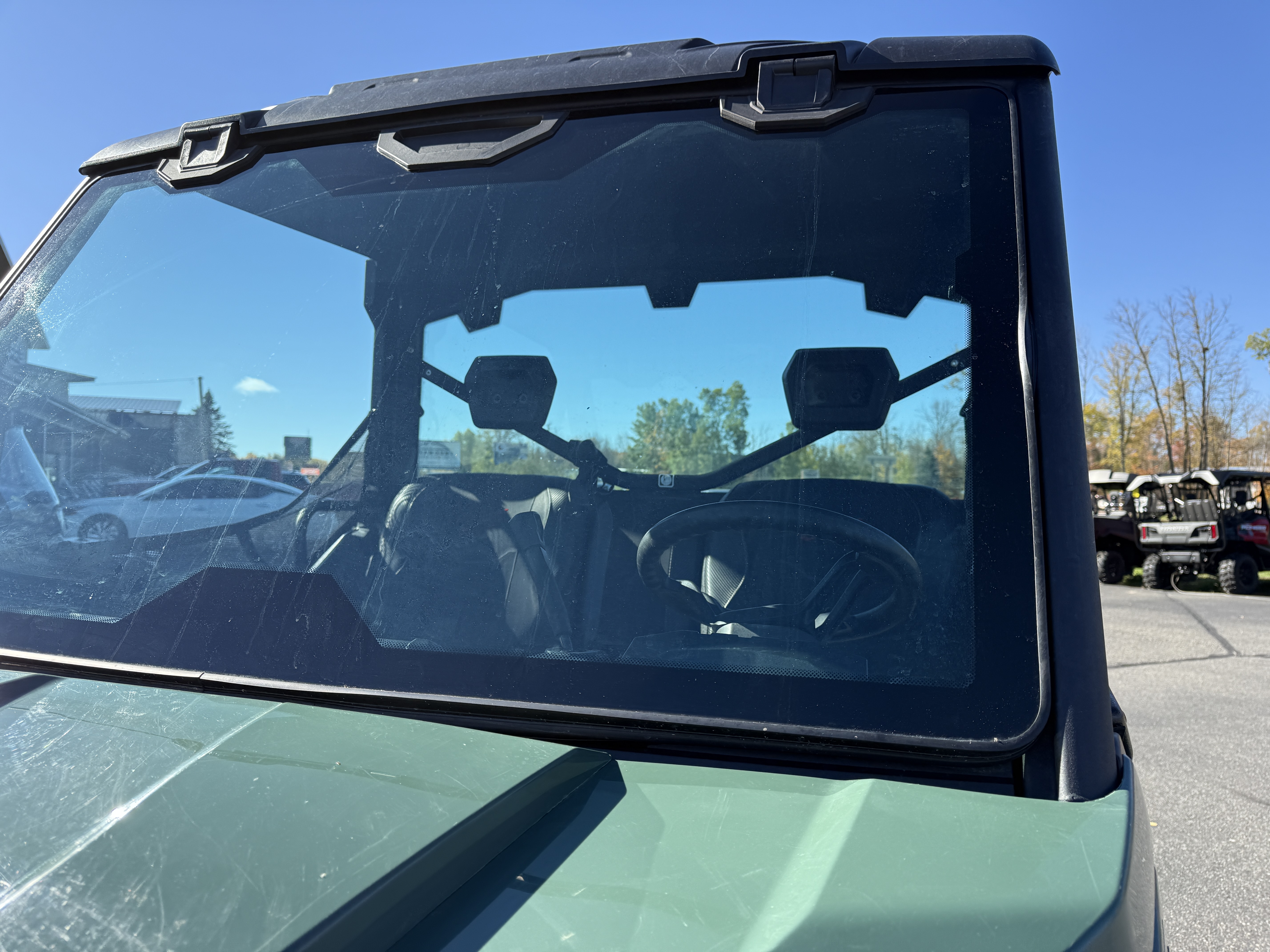 2023 Can-Am DEF DPS HD7 WITH HALF DOORS & FRONT AND REAR PANELS - Photo 10