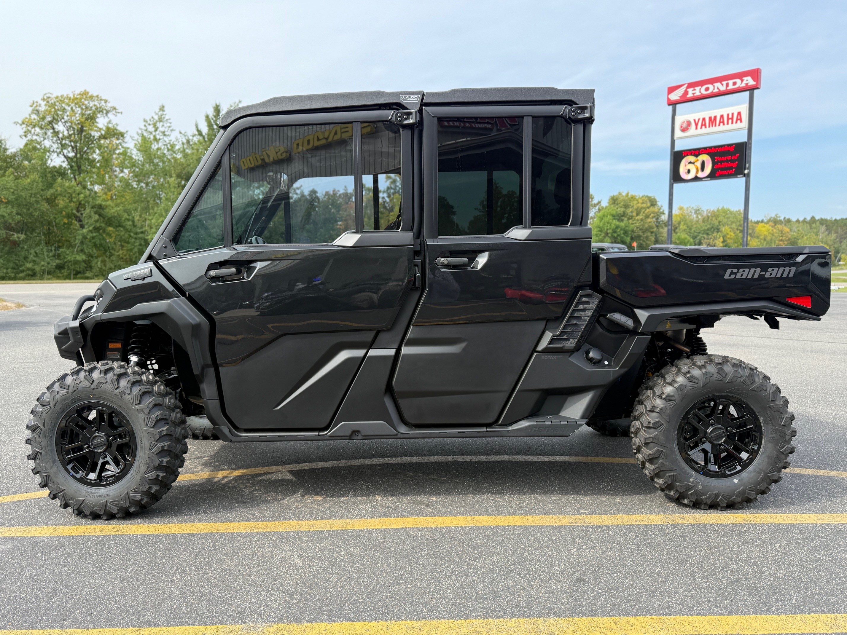 2026 Can-Am DEFENDER MAX LONE STAR CAB HD11 - Photo 5
