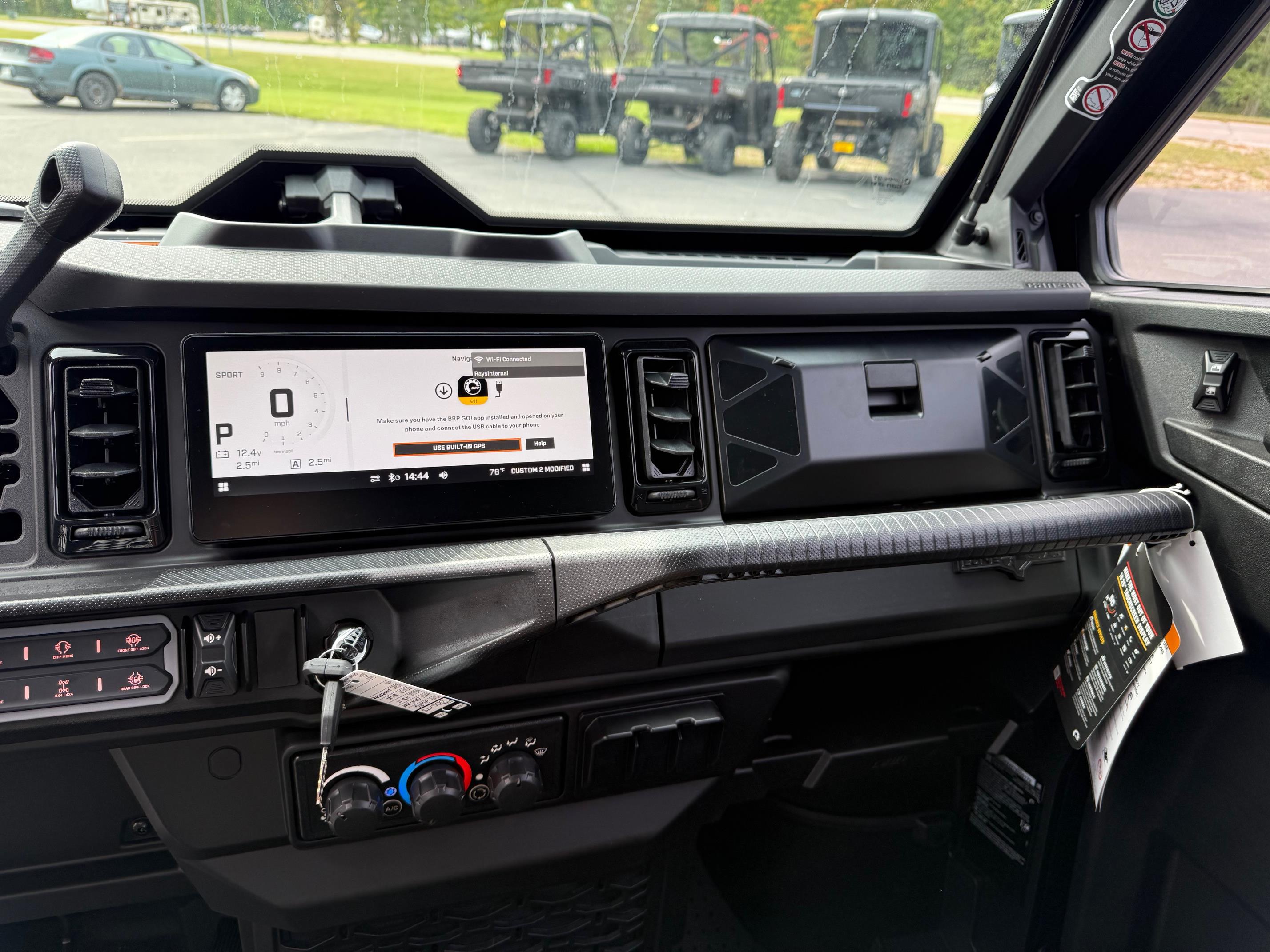 2026 Can-Am DEFENDER MAX LONE STAR CAB HD11 - Photo 14