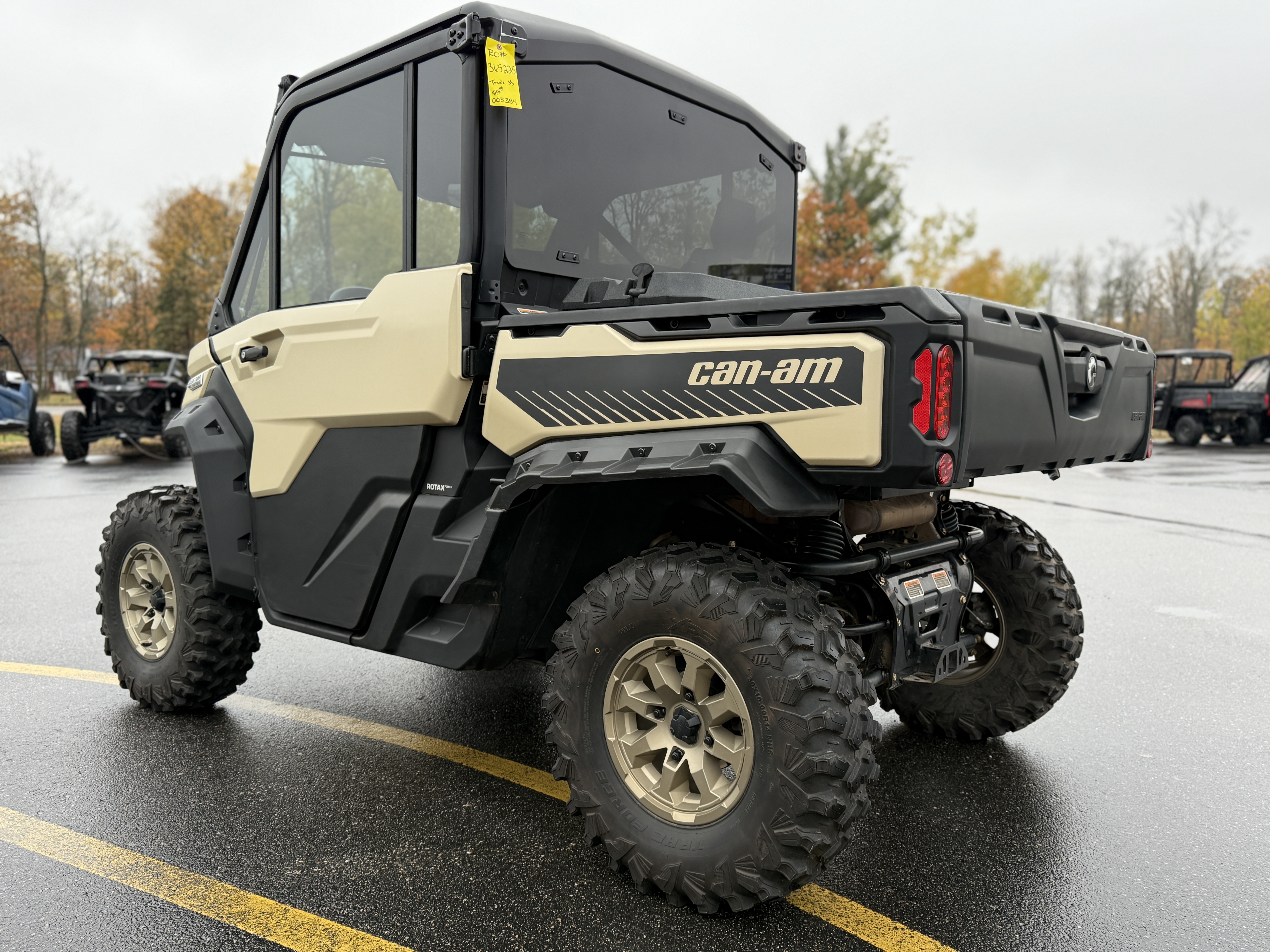 2025 Can-Am DEFENDER LIMITED HD10 - Photo 3