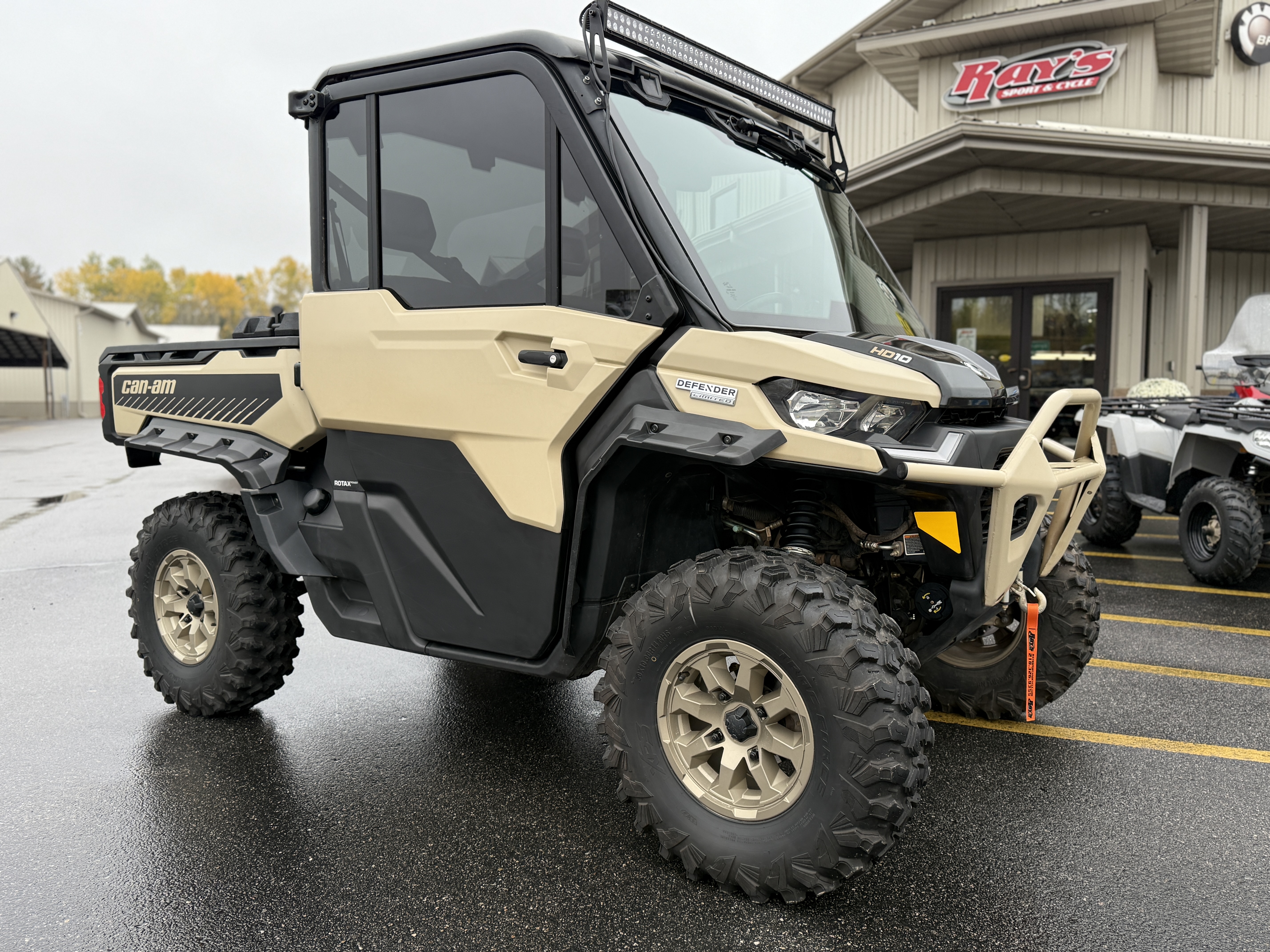 2025 Can-Am DEFENDER LIMITED HD10 - Photo 6