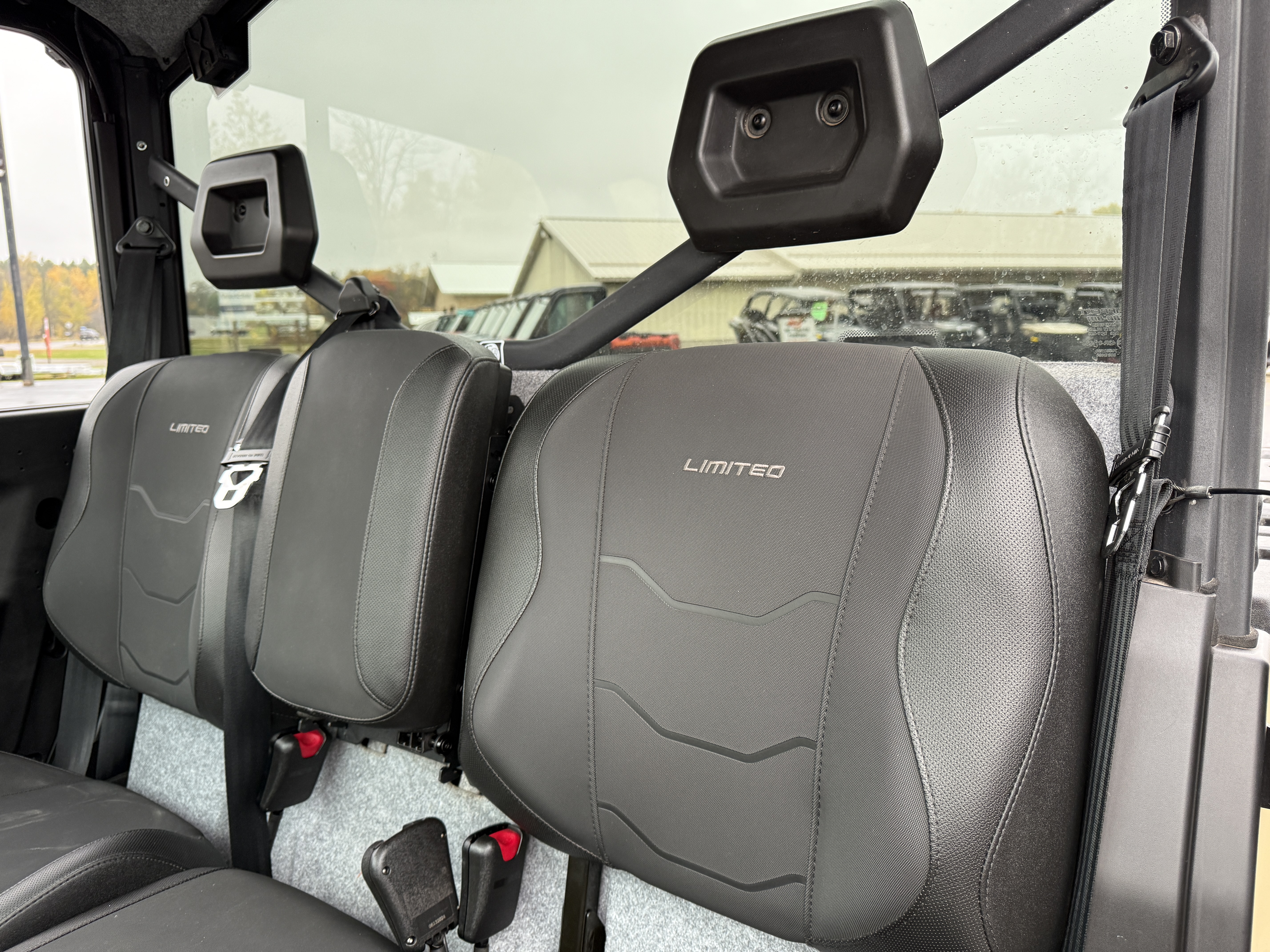 2025 Can-Am DEFENDER LIMITED HD10 - Photo 11