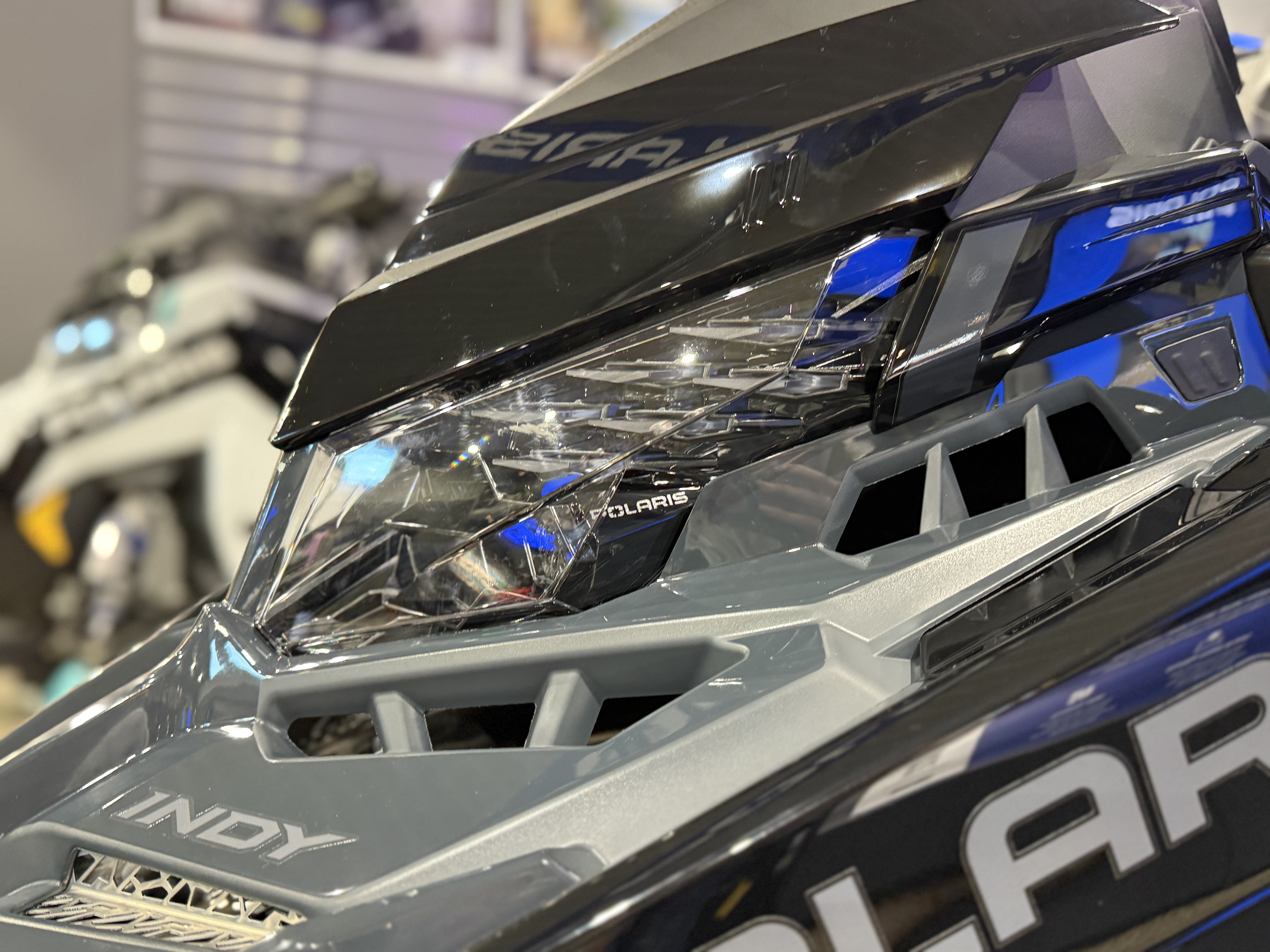 2026 Polaris INDY XCR 137 PATRIOT 9R - Photo 11