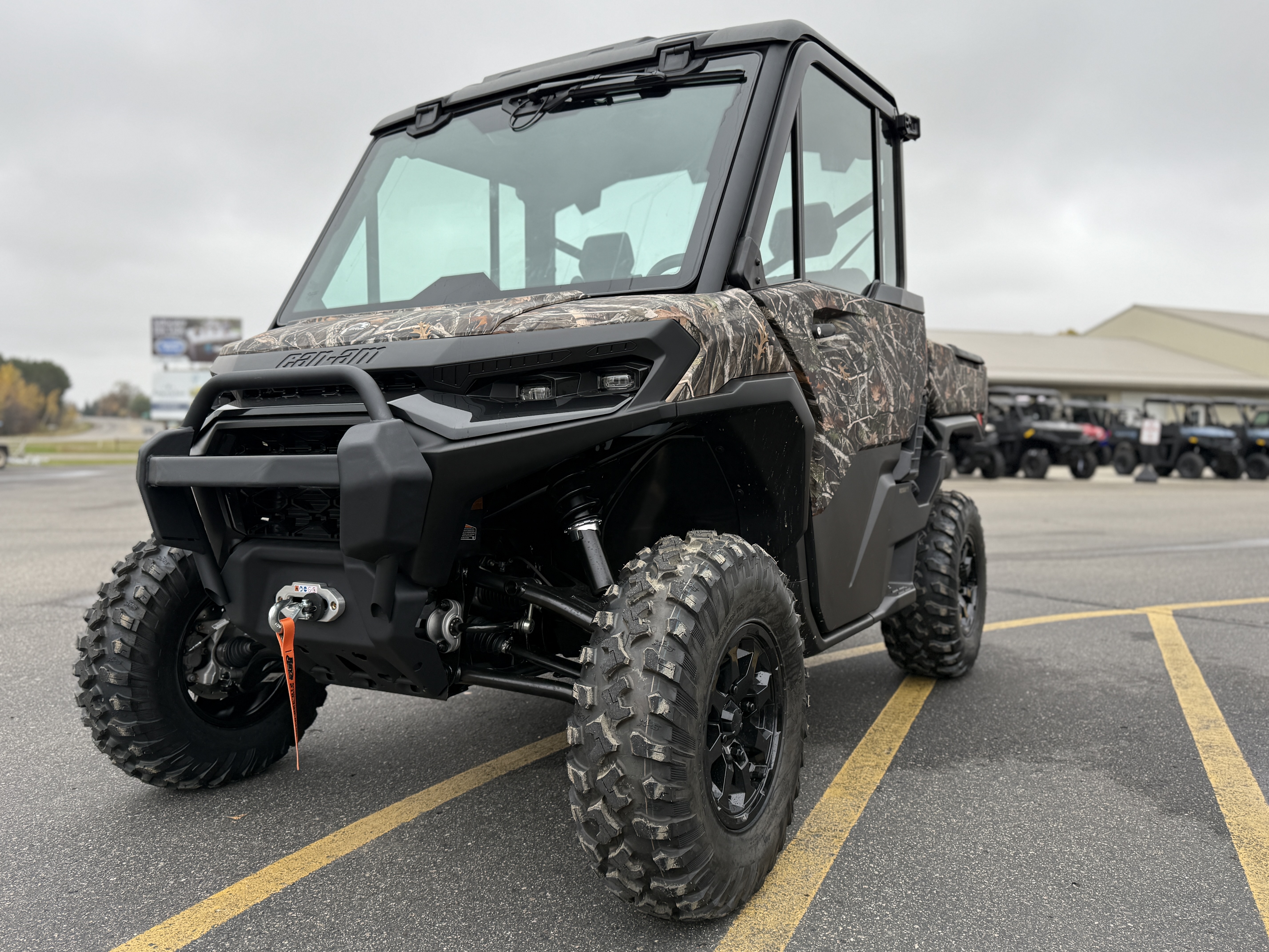 2026 Can-Am DEFENDER XT CAB HD11 with TOUCHSCREEN - Photo 10