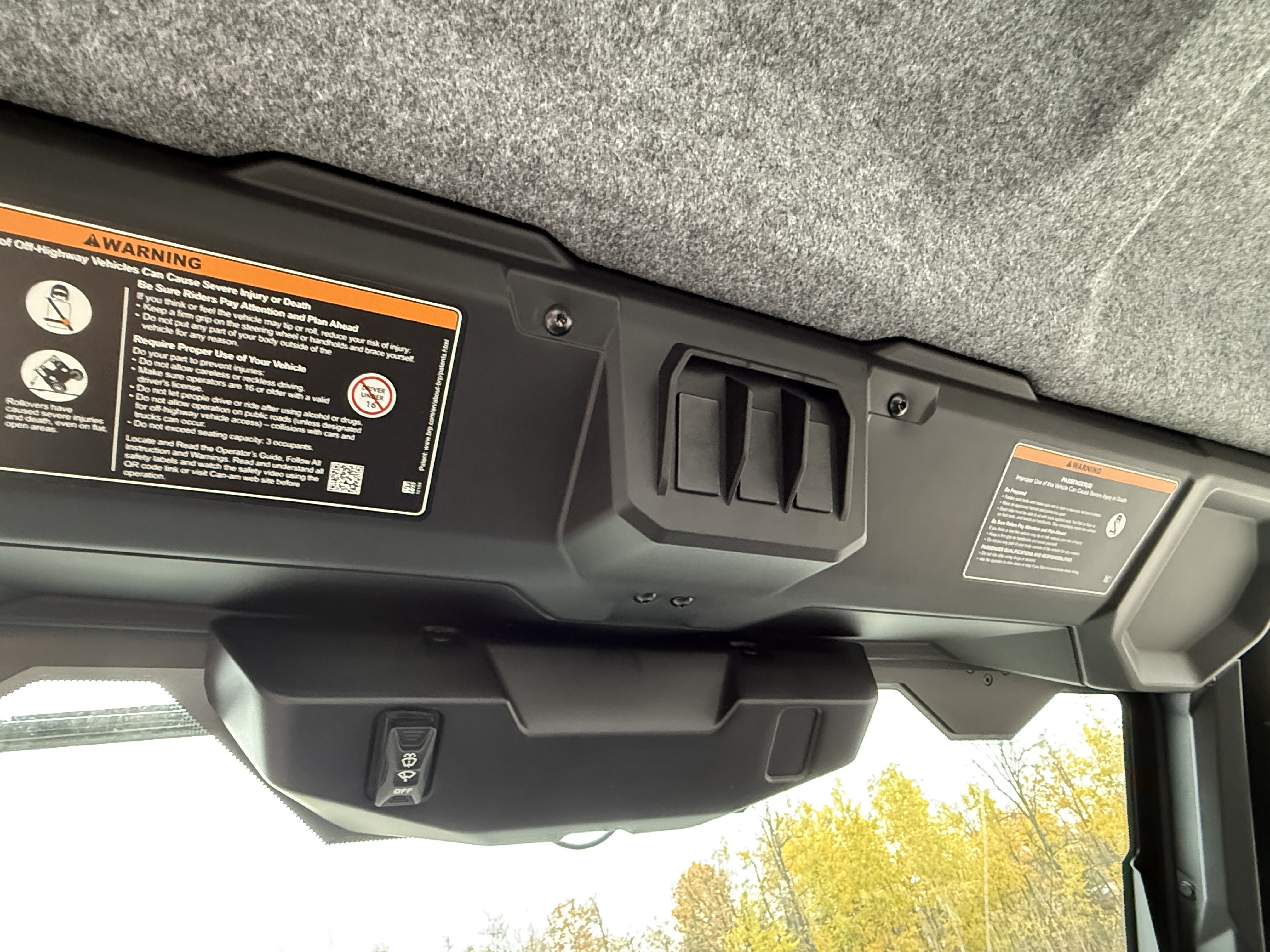 2026 Can-Am DEFENDER XT CAB HD11 with TOUCHSCREEN - Photo 14