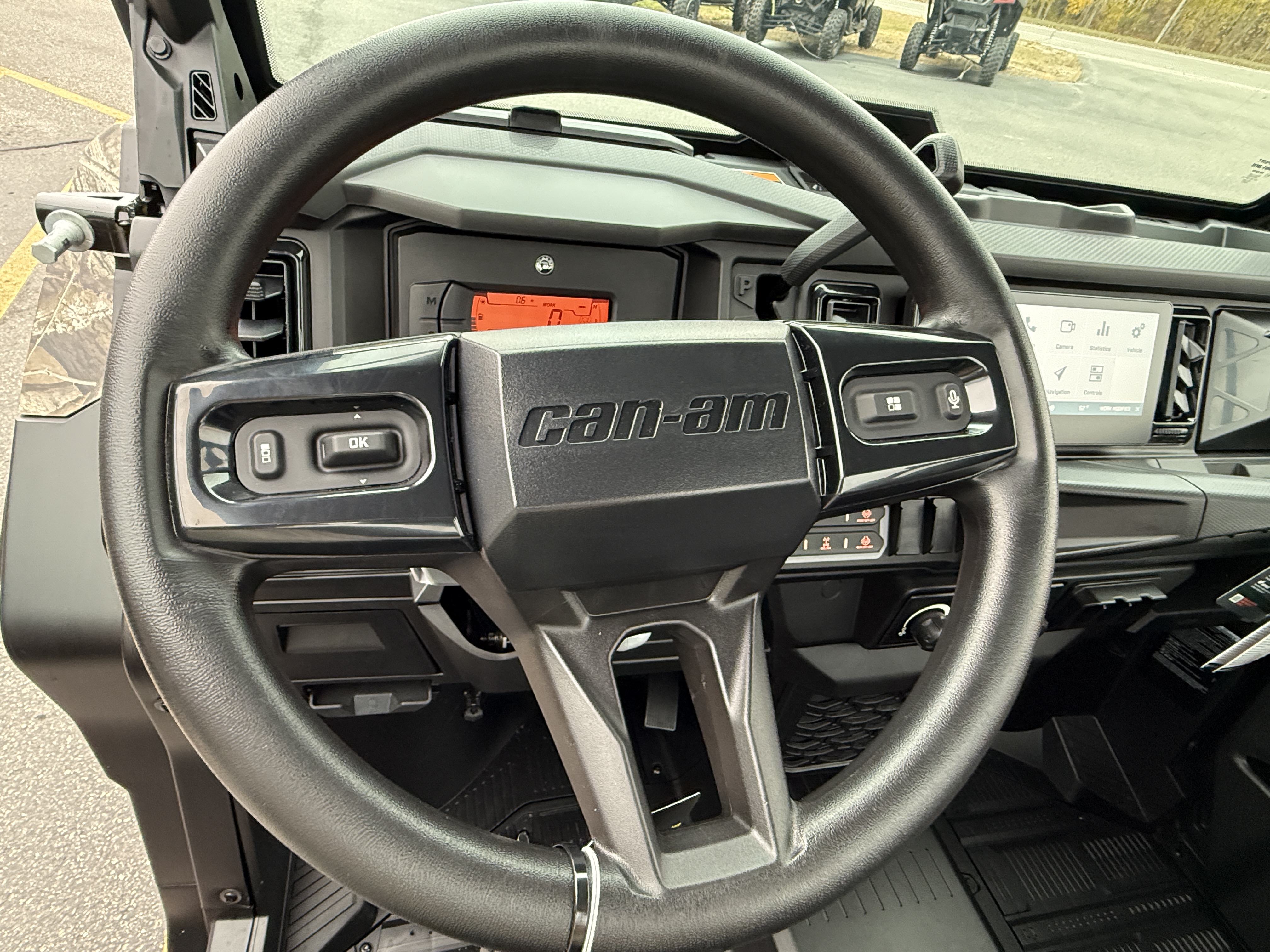 2026 Can-Am DEFENDER XT CAB HD11 with TOUCHSCREEN - Photo 17