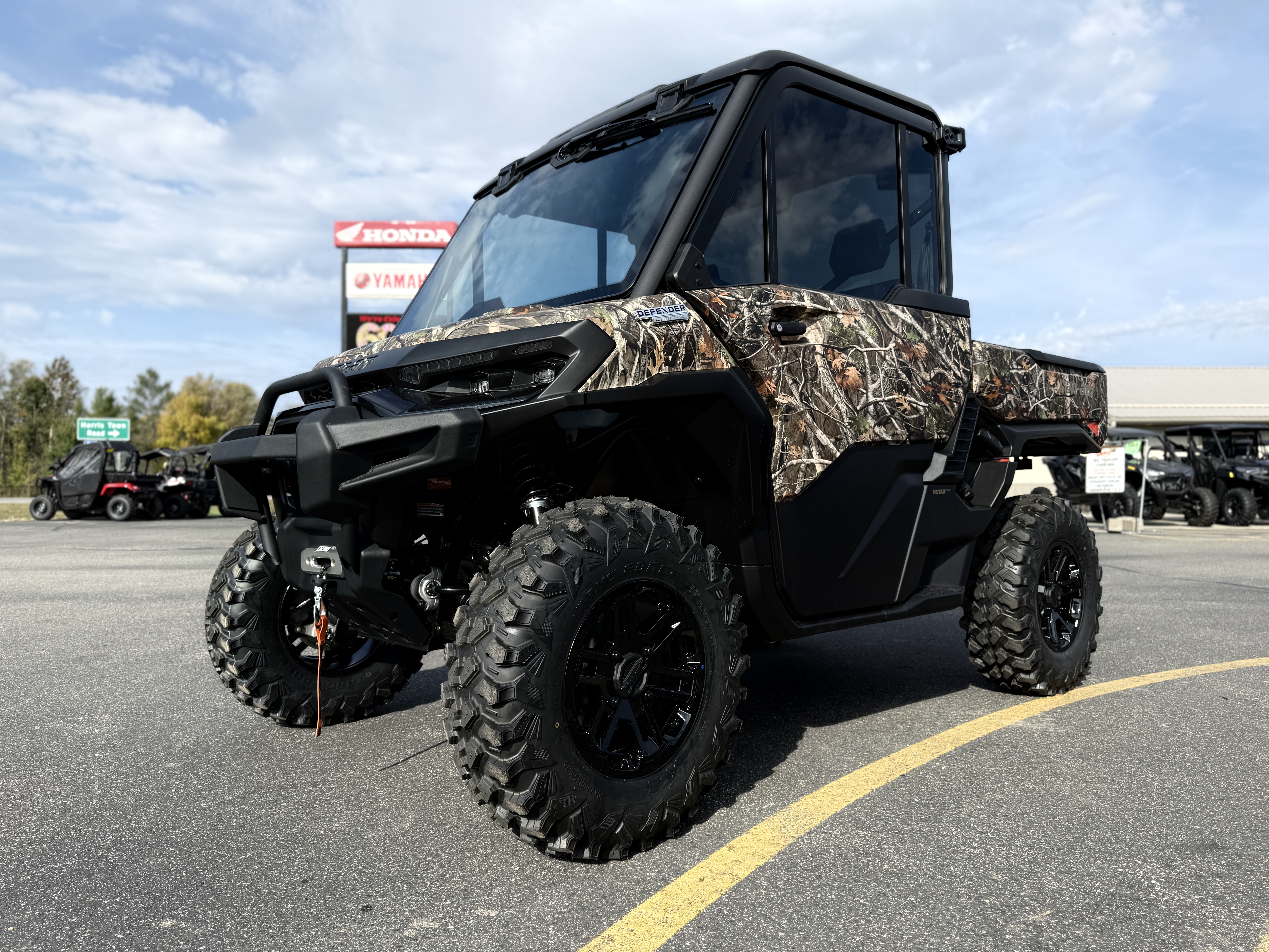2026 Can-Am DEFENDER LIMITED HD11 - Photo 11