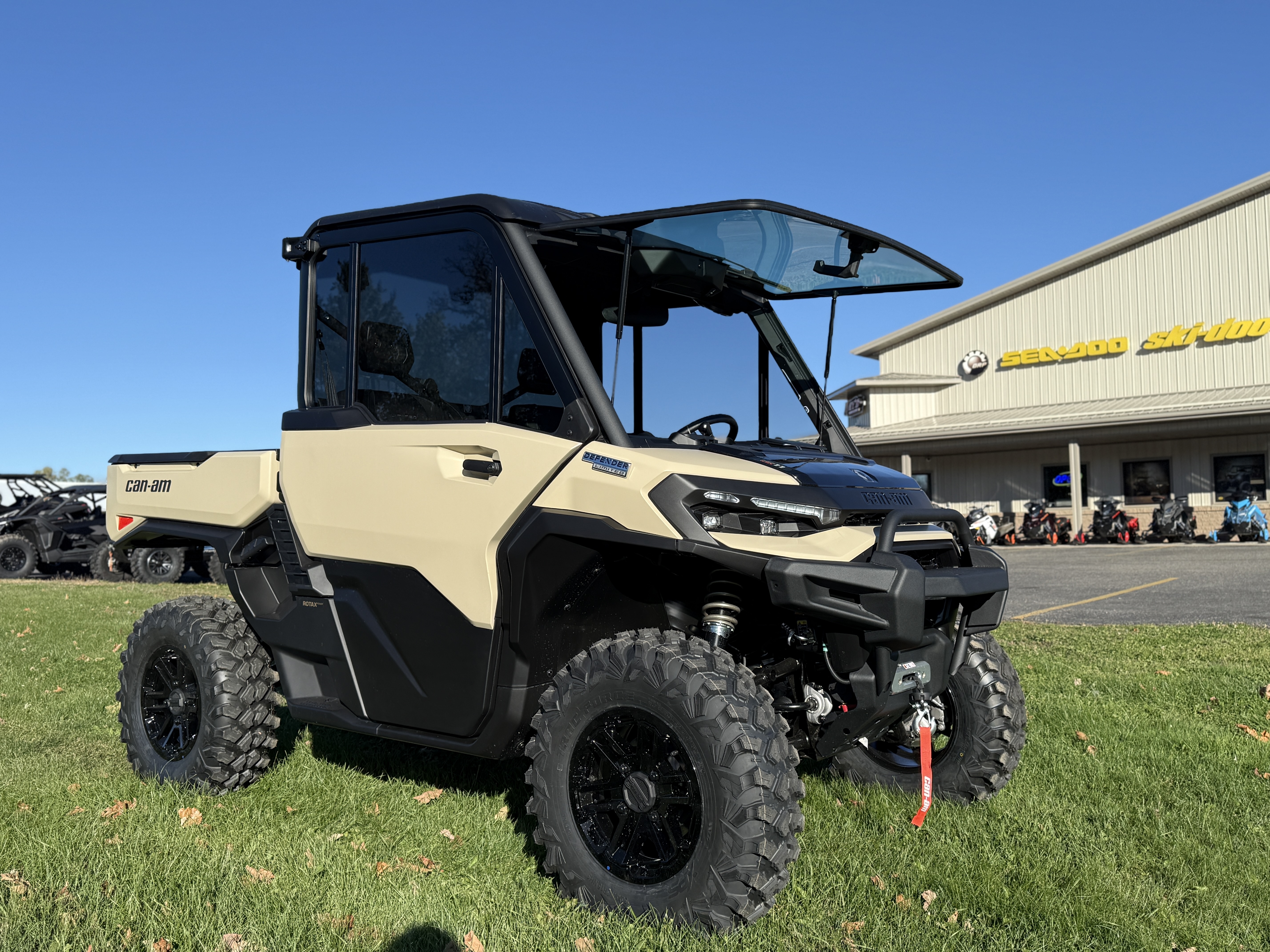 2026 Can-Am DEFENDER LIMITED HD11