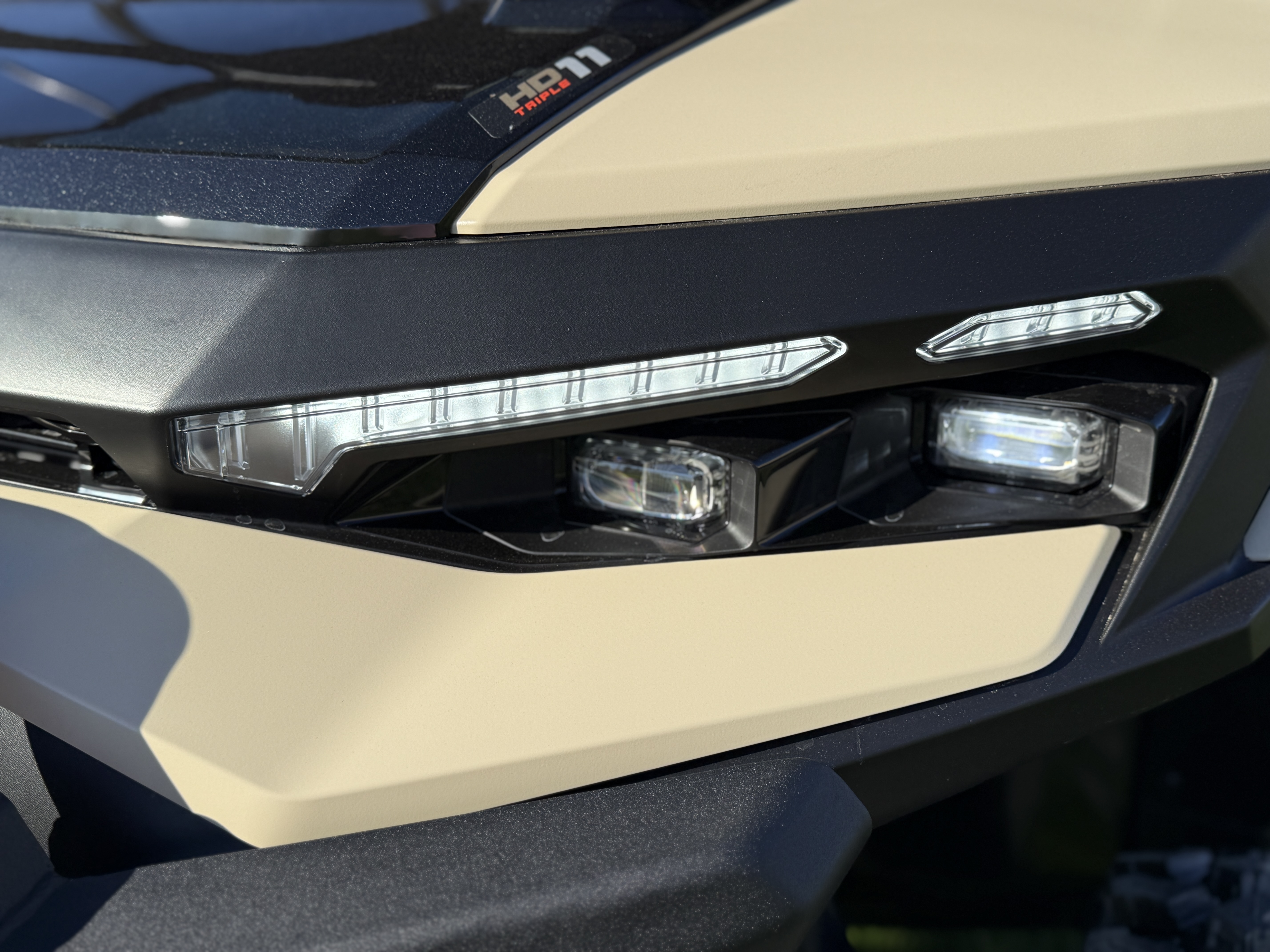 2026 Can-Am DEFENDER LIMITED HD11 - Photo 9