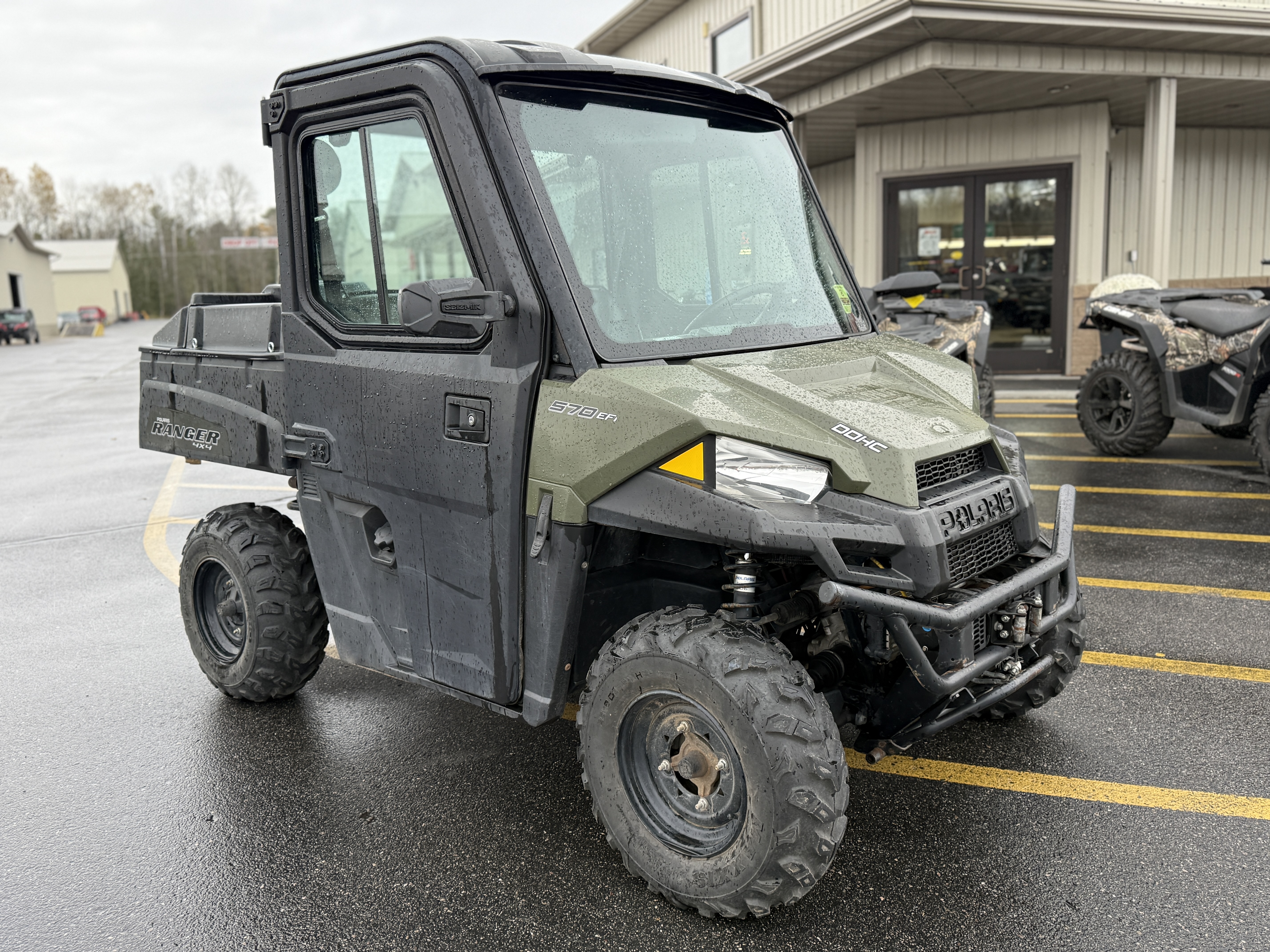 2015 Polaris RANGER 570 with CAB/HEAT