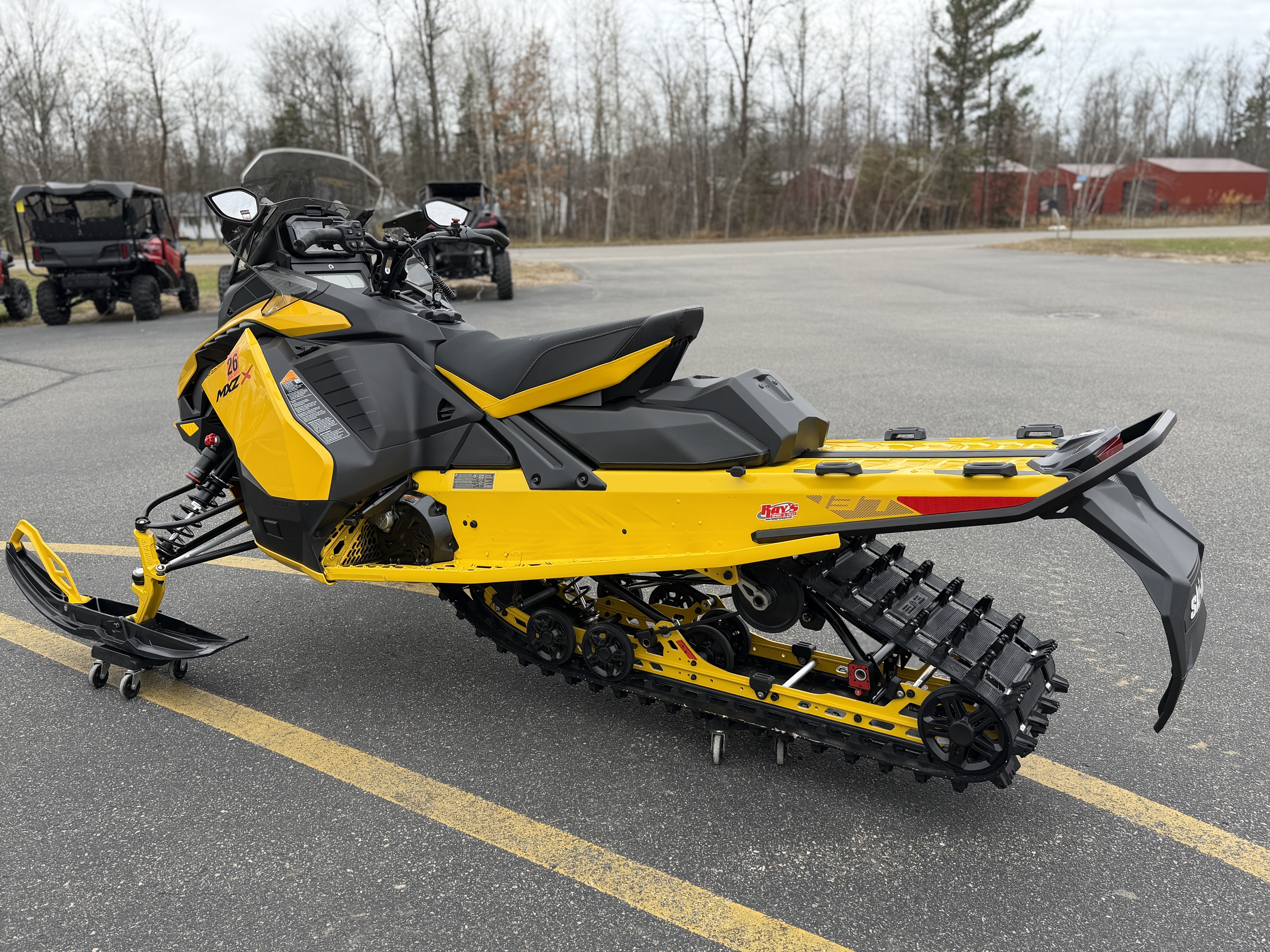2024 Ski-Doo MXZ X 137 600R E-TEC - Photo 4