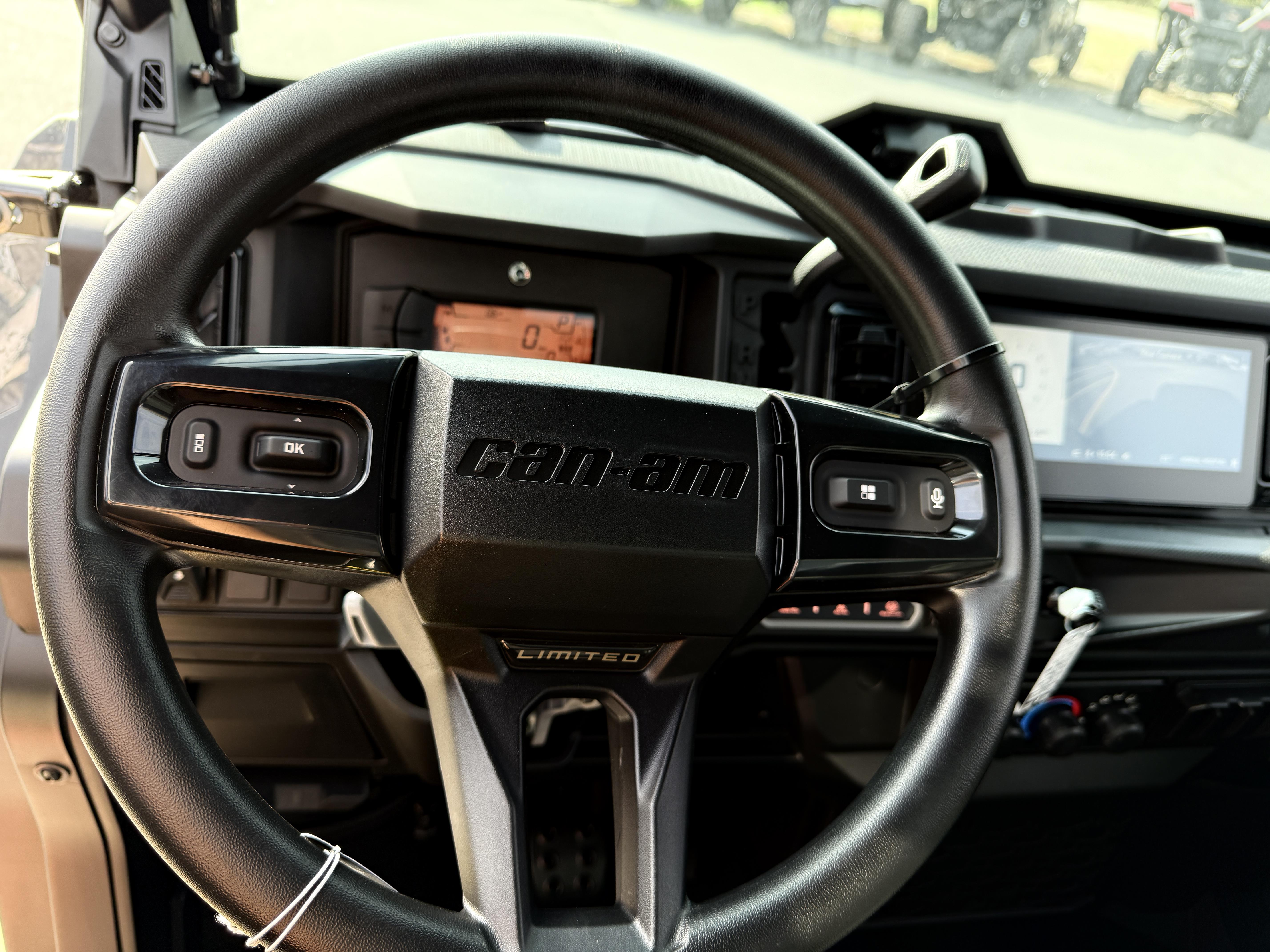 2026 Can-Am DEFENDER LIMITED HD11 - Photo 18