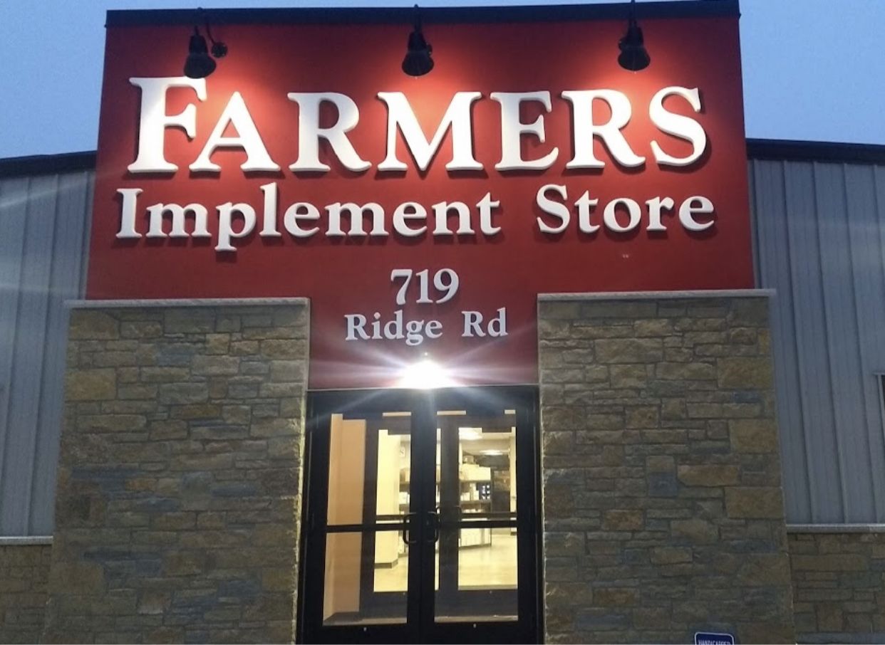 Home Farmer's Implement Store Mineral Point, WI (608) 987-3331