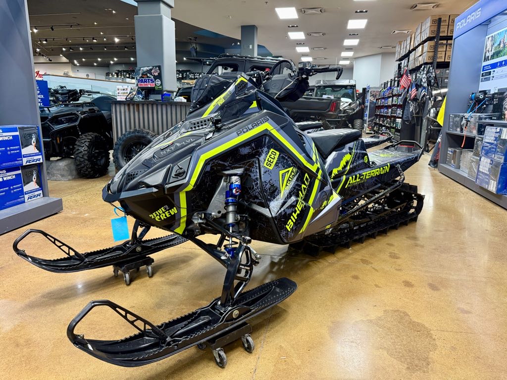 2025 Polaris RMK® KHAOS® Boost 155 2.75" MS 7S Pro Build®