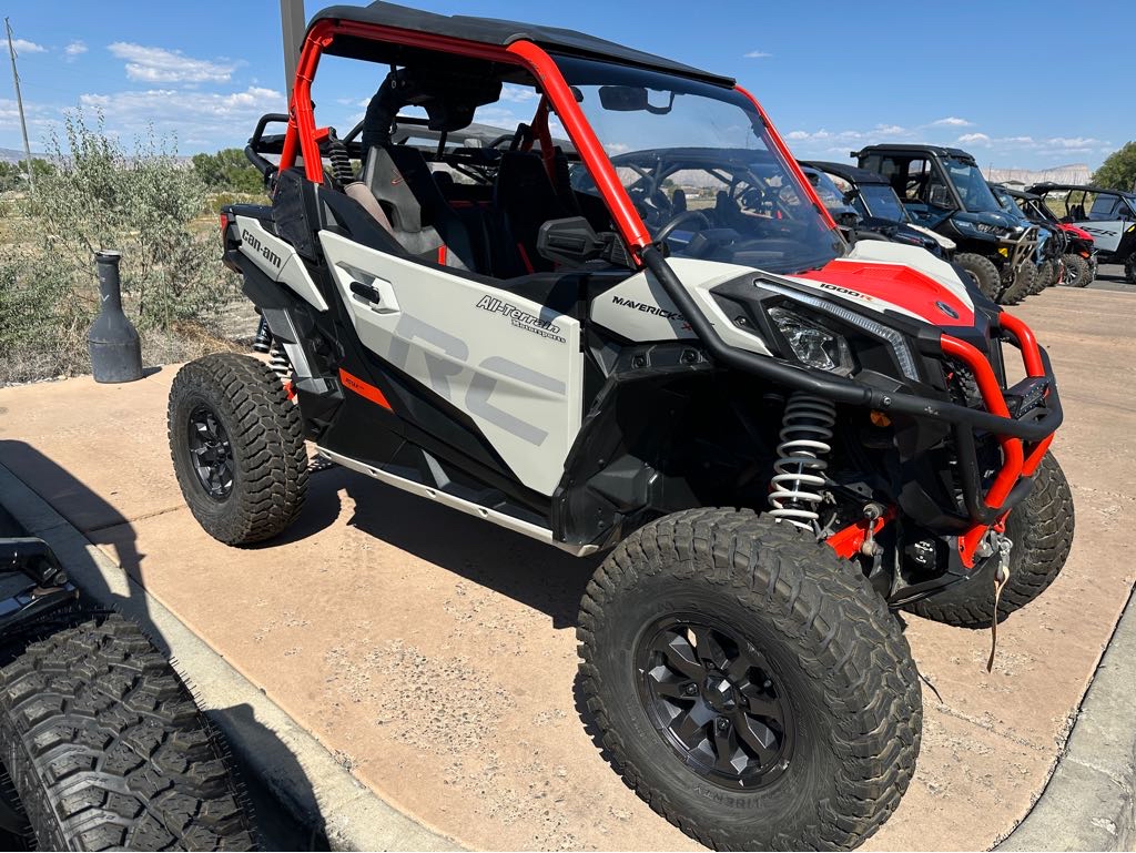 2022 Can-Am Maverick Sport X RC 1000R