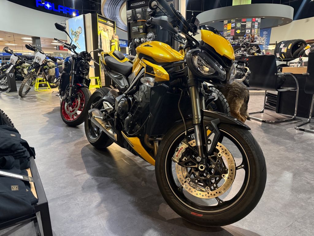 2024 Triumph Street Triple 765 RS - Cosmic Yellow