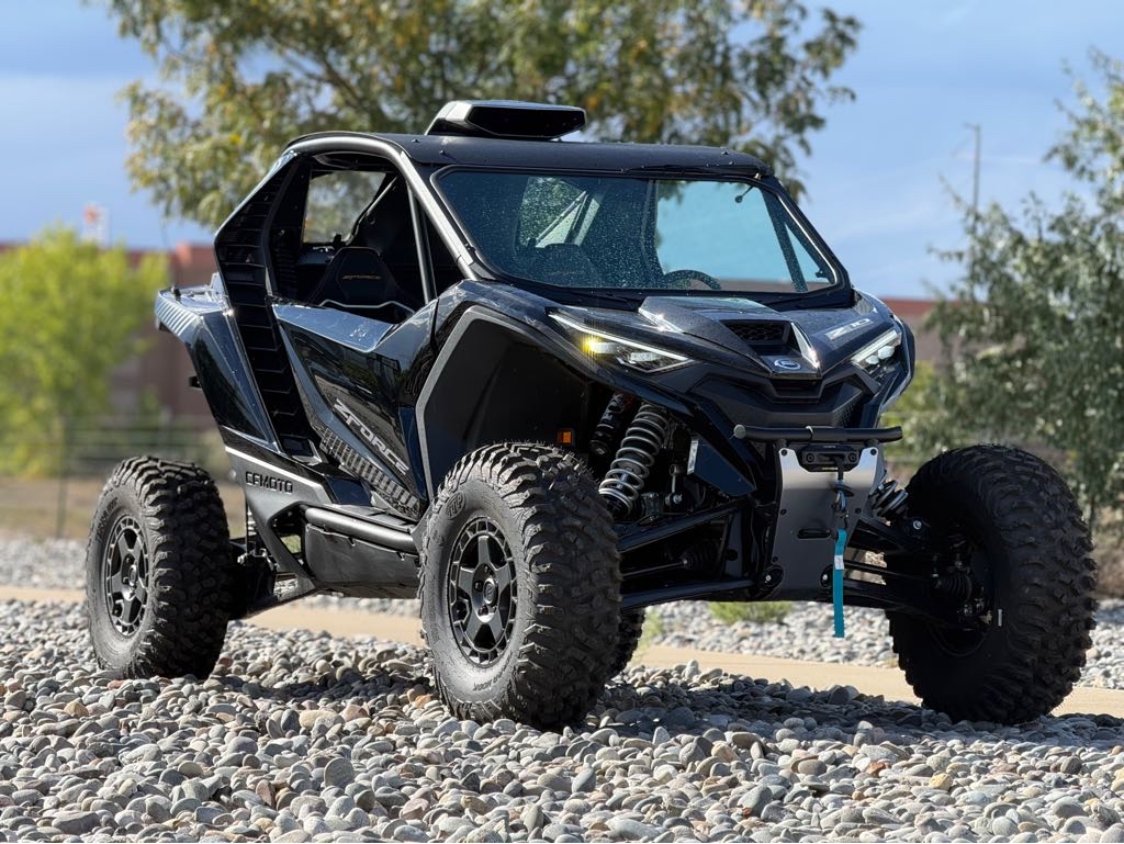 New 2026 CFMOTO ZFORCE Z10 - w/ Windows and Roof Kit