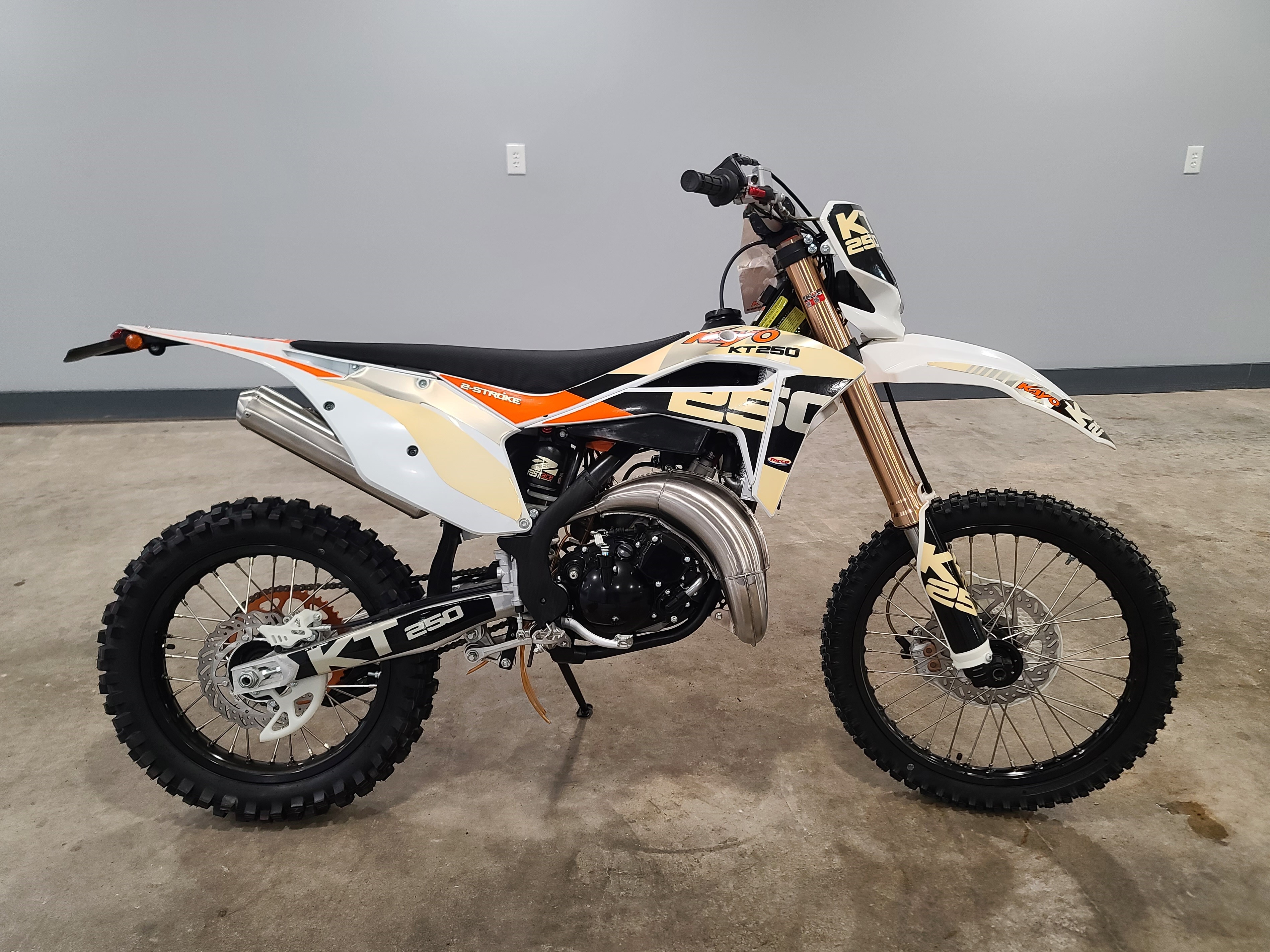 カーペンター　夢追釣師　KLL　ガンマ　 y350　 Hタイプ　ホワイト カーペンター 夢追釣師 KLL ガンマ y350 Hタイプ ホワイト