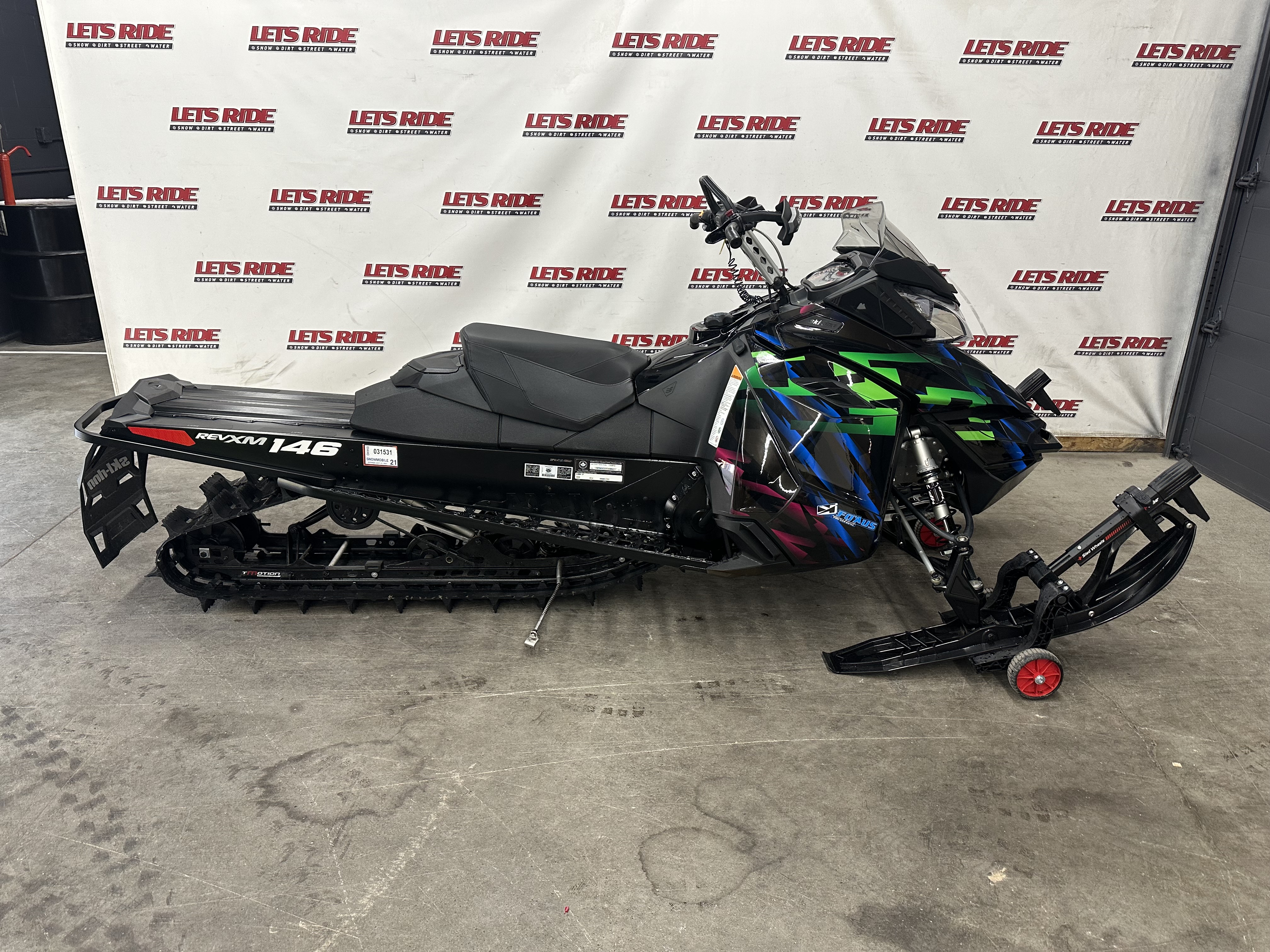 2014 Ski-Doo SUMMIT SP 600 HO 146