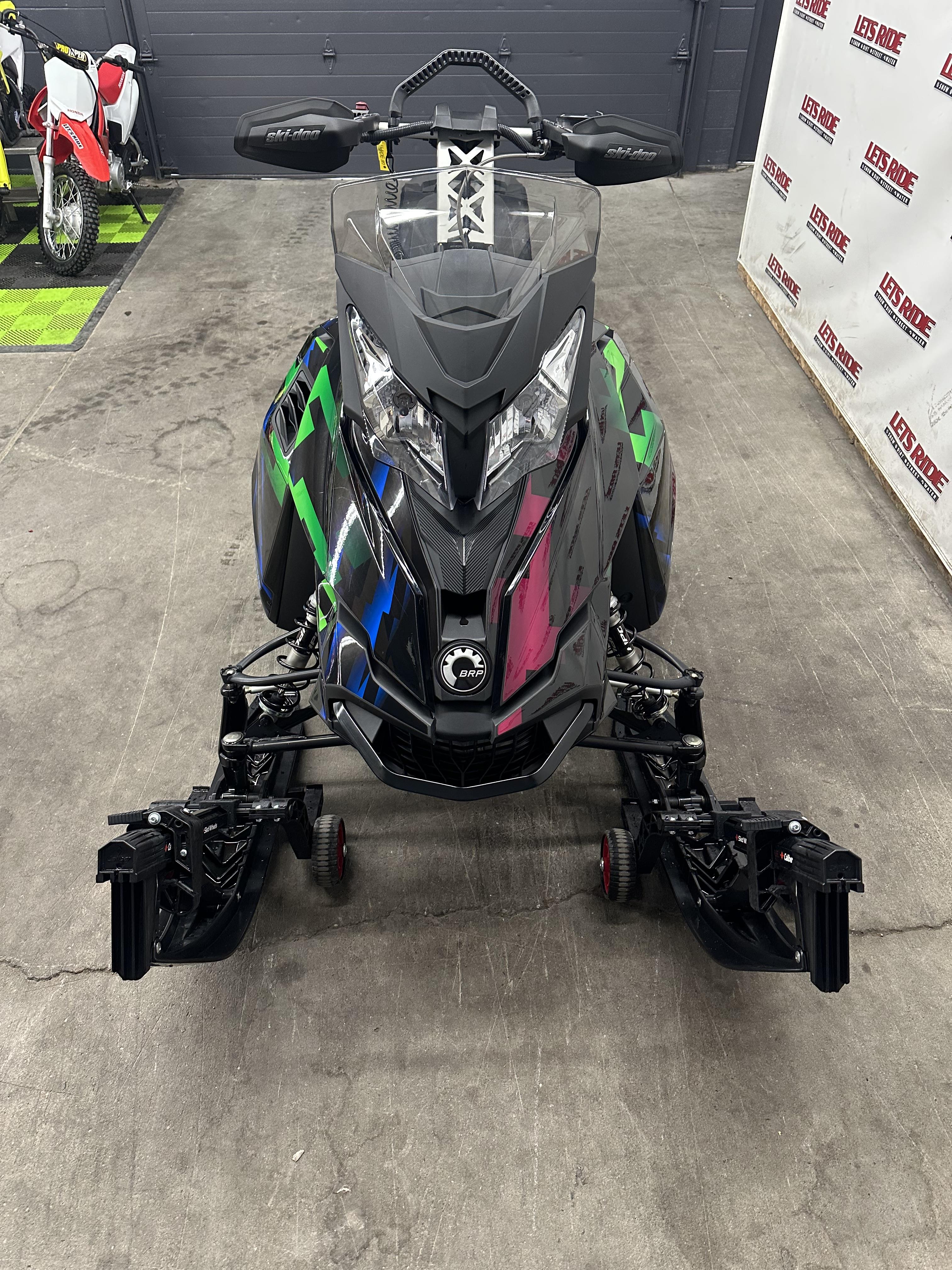2014 Ski-Doo SUMMIT SP 600 HO 146 - Photo 2