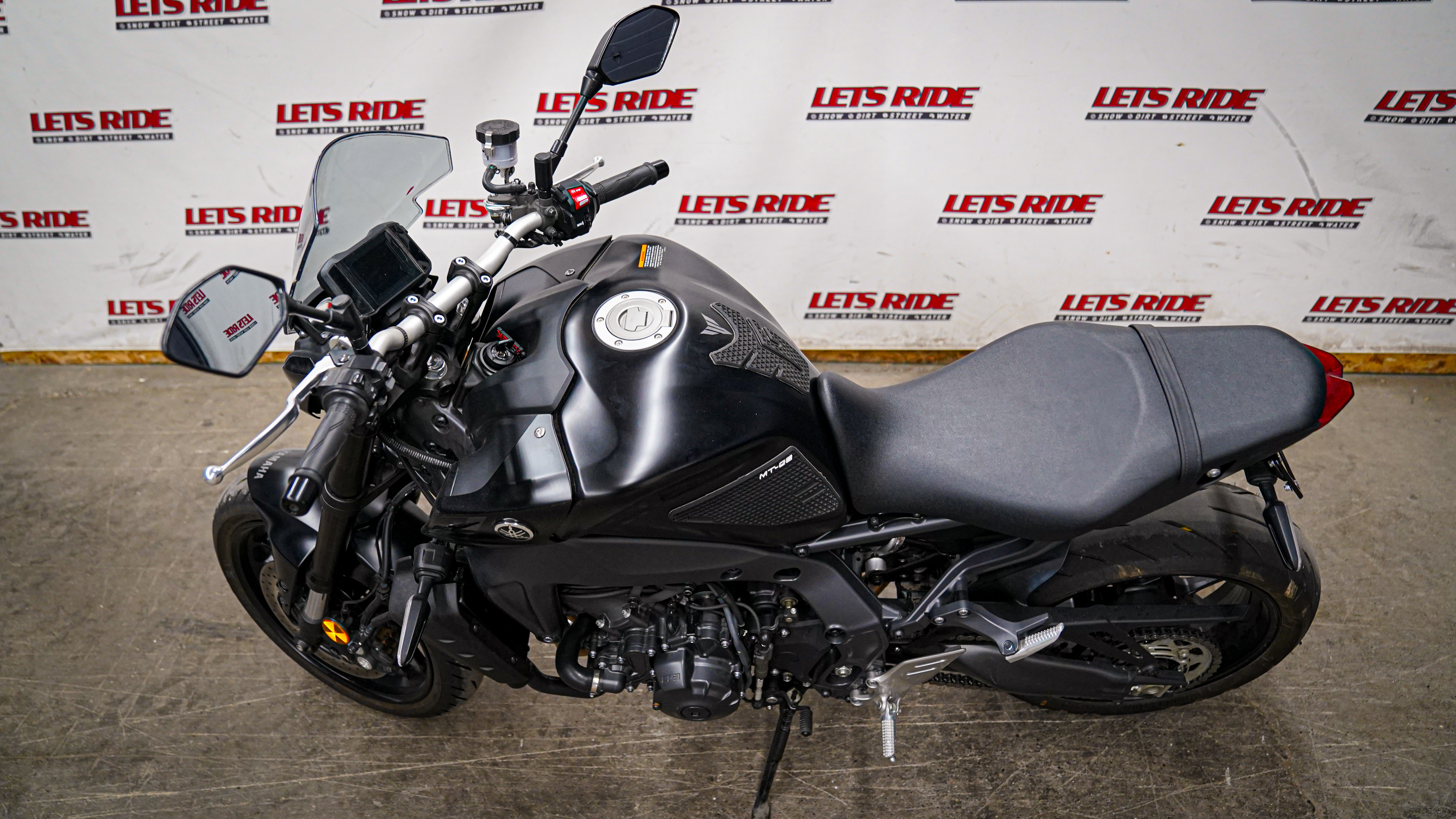 2022 Yamaha MT-09 - Photo 4