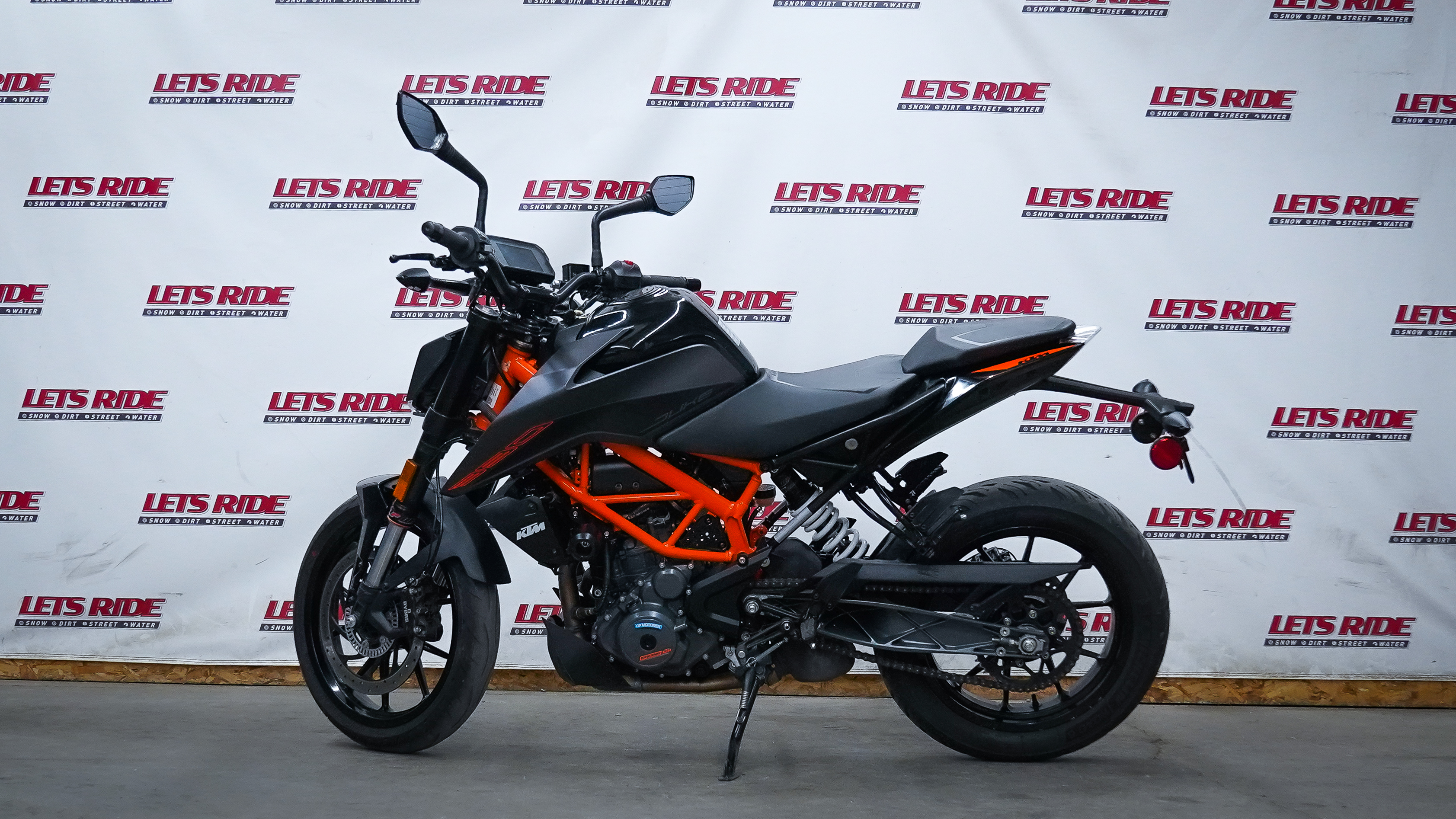 2023 KTM 390 DUKE - Photo 2