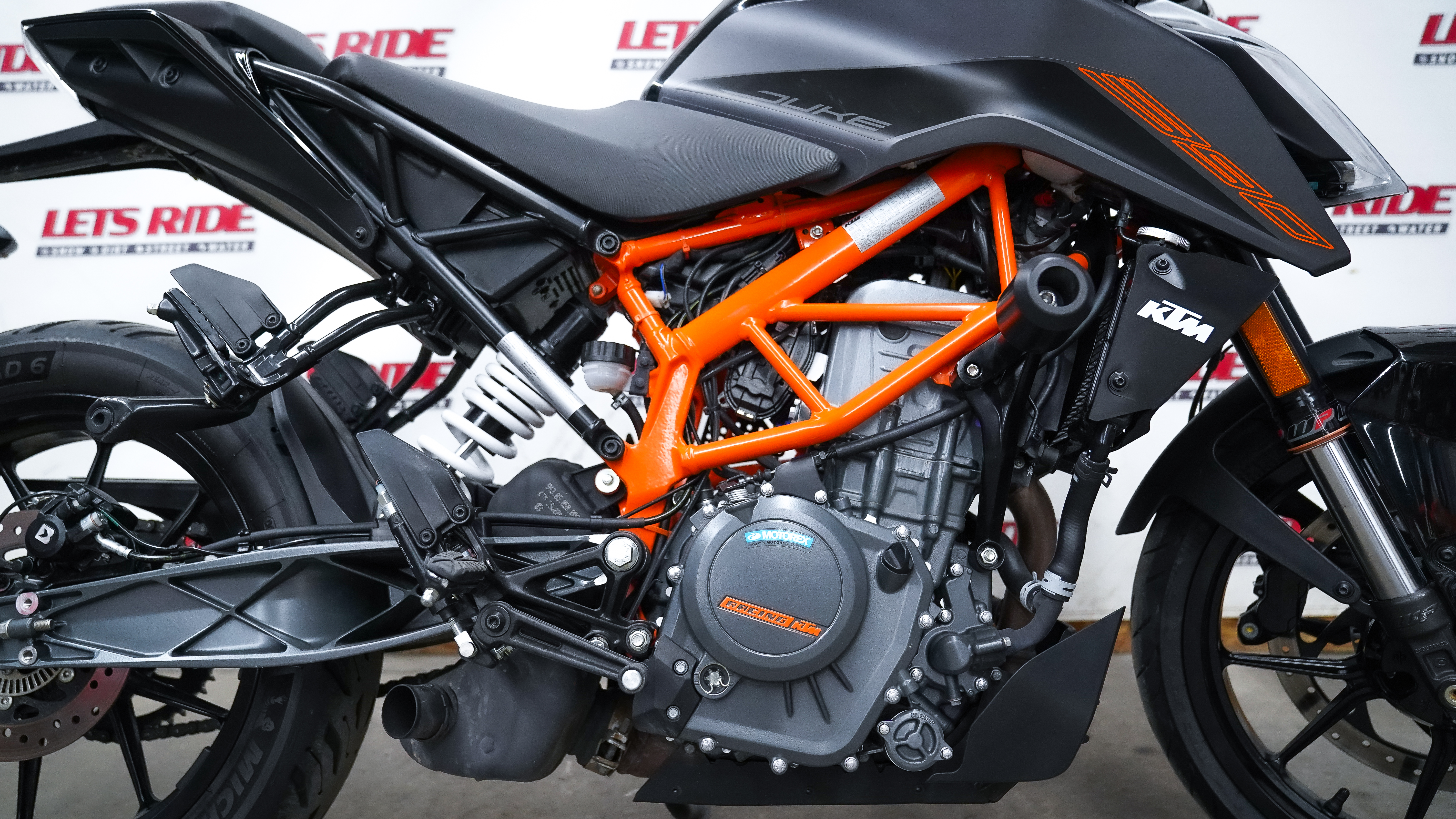 2023 KTM 390 DUKE - Photo 5