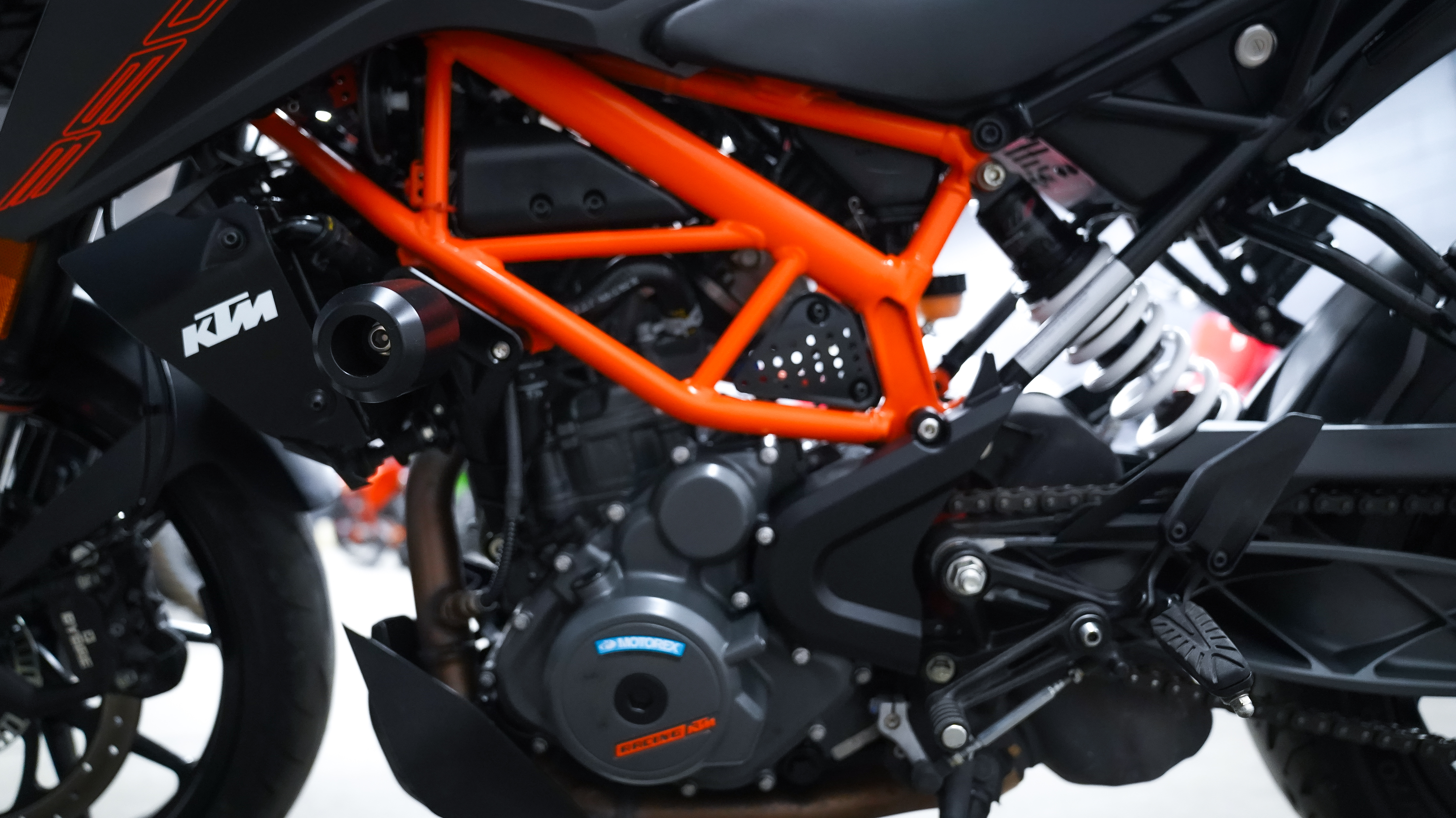 2023 KTM 390 DUKE - Photo 6