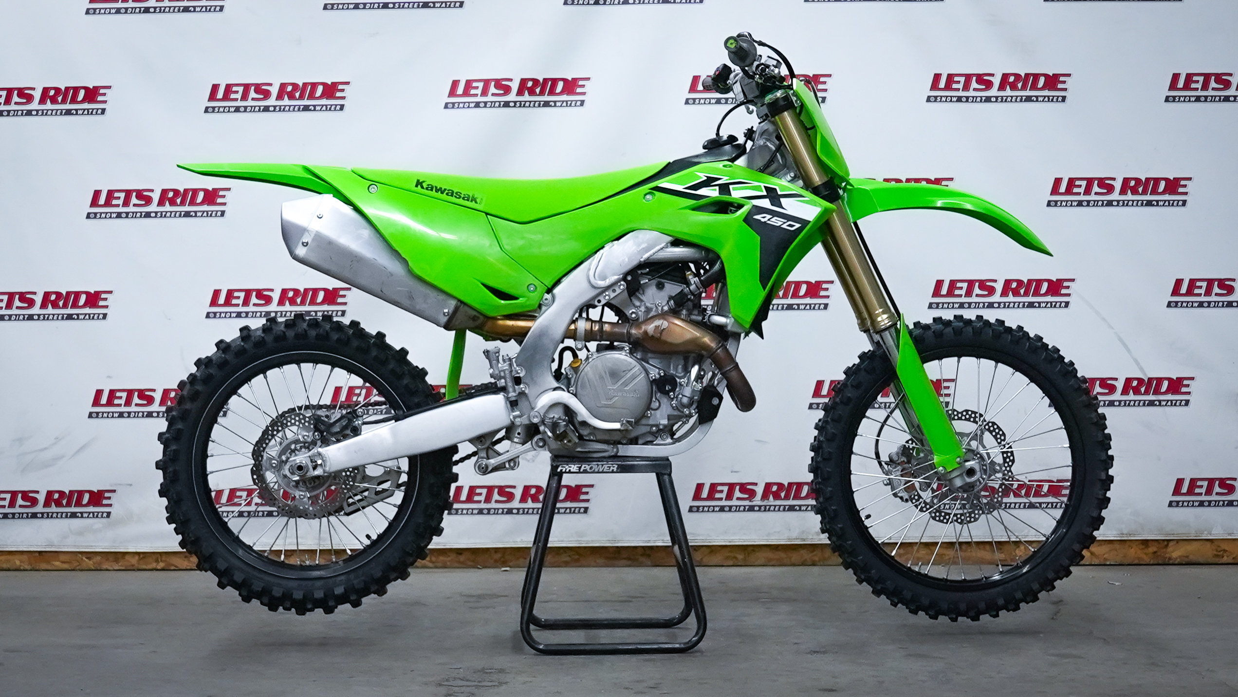 2024 Kawasaki KX450 - Photo 2