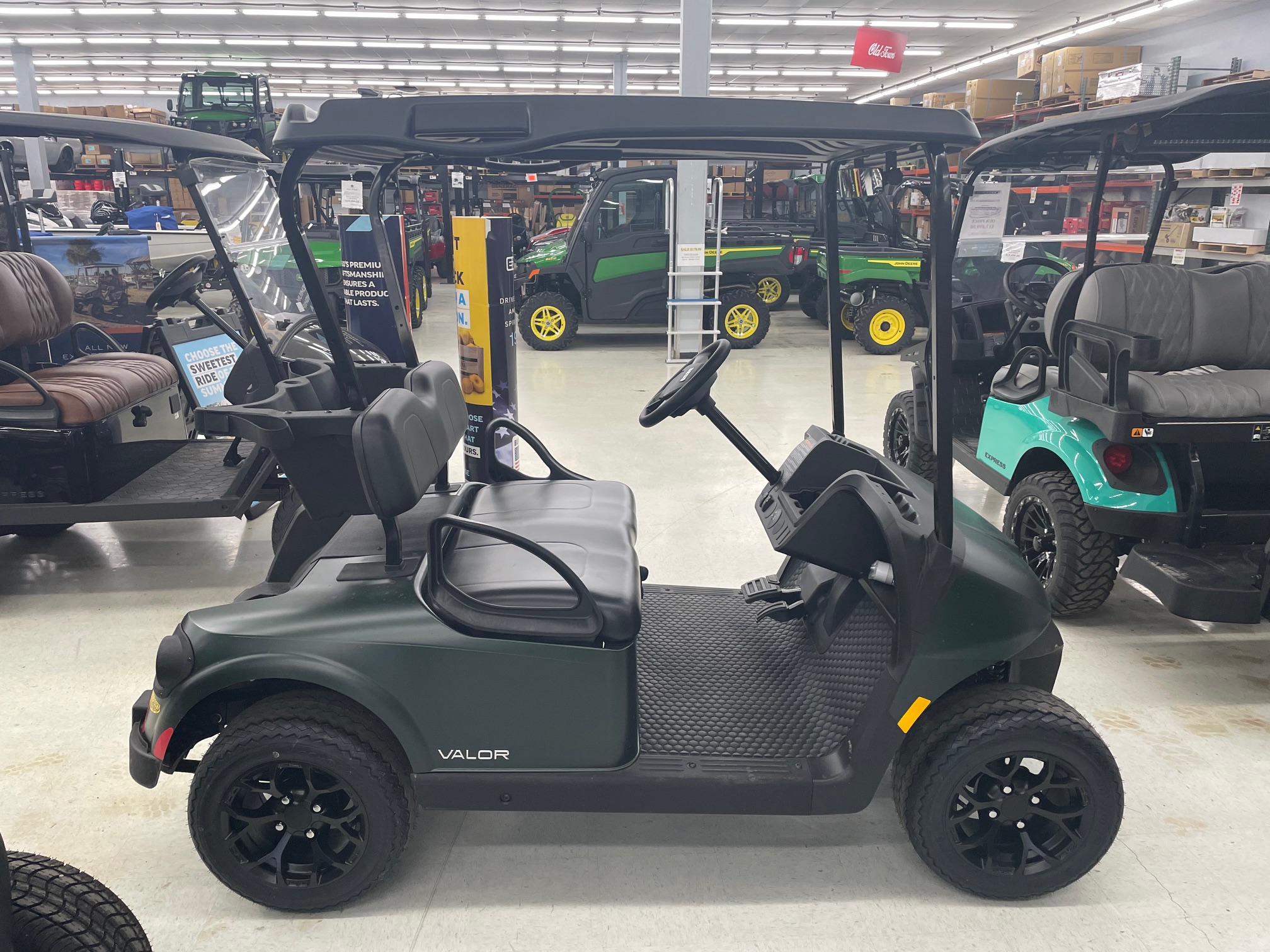 2026 E-Z-GO RXV 2 Valor S EX1 Sport for Sale in MARIETTA, OH