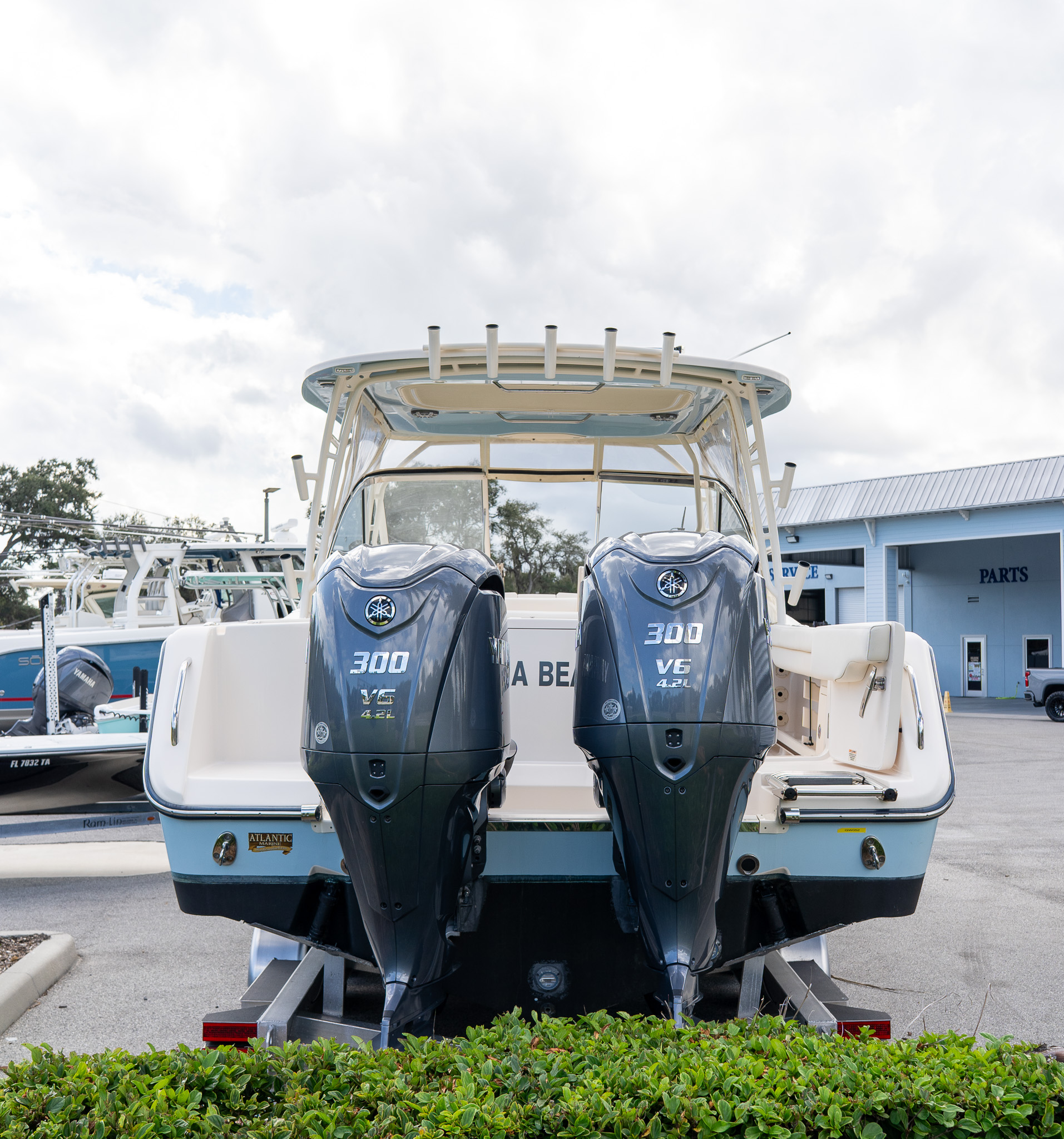 2024 Grady-White Freedom 307