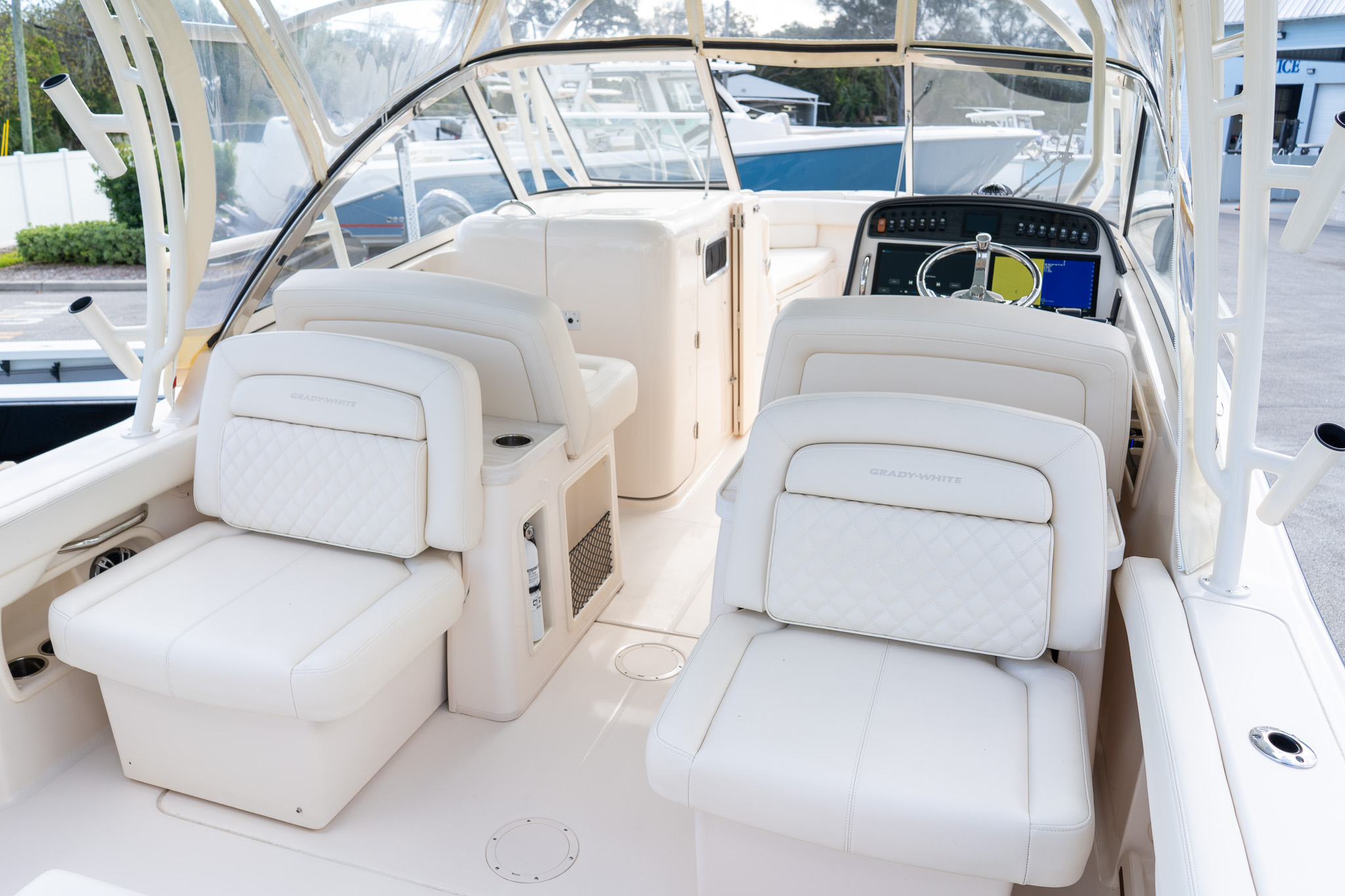 2024 Grady-White Freedom 307
