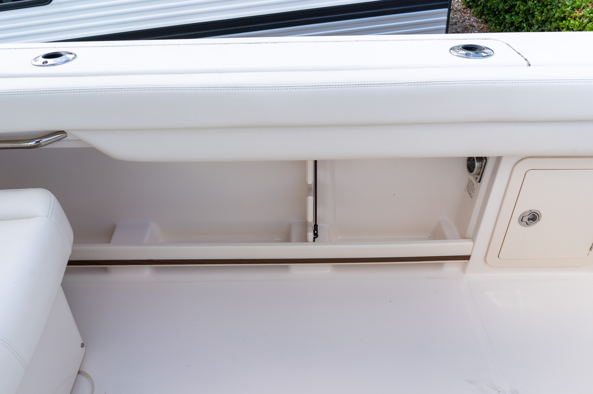 2024 Grady-White Freedom 307