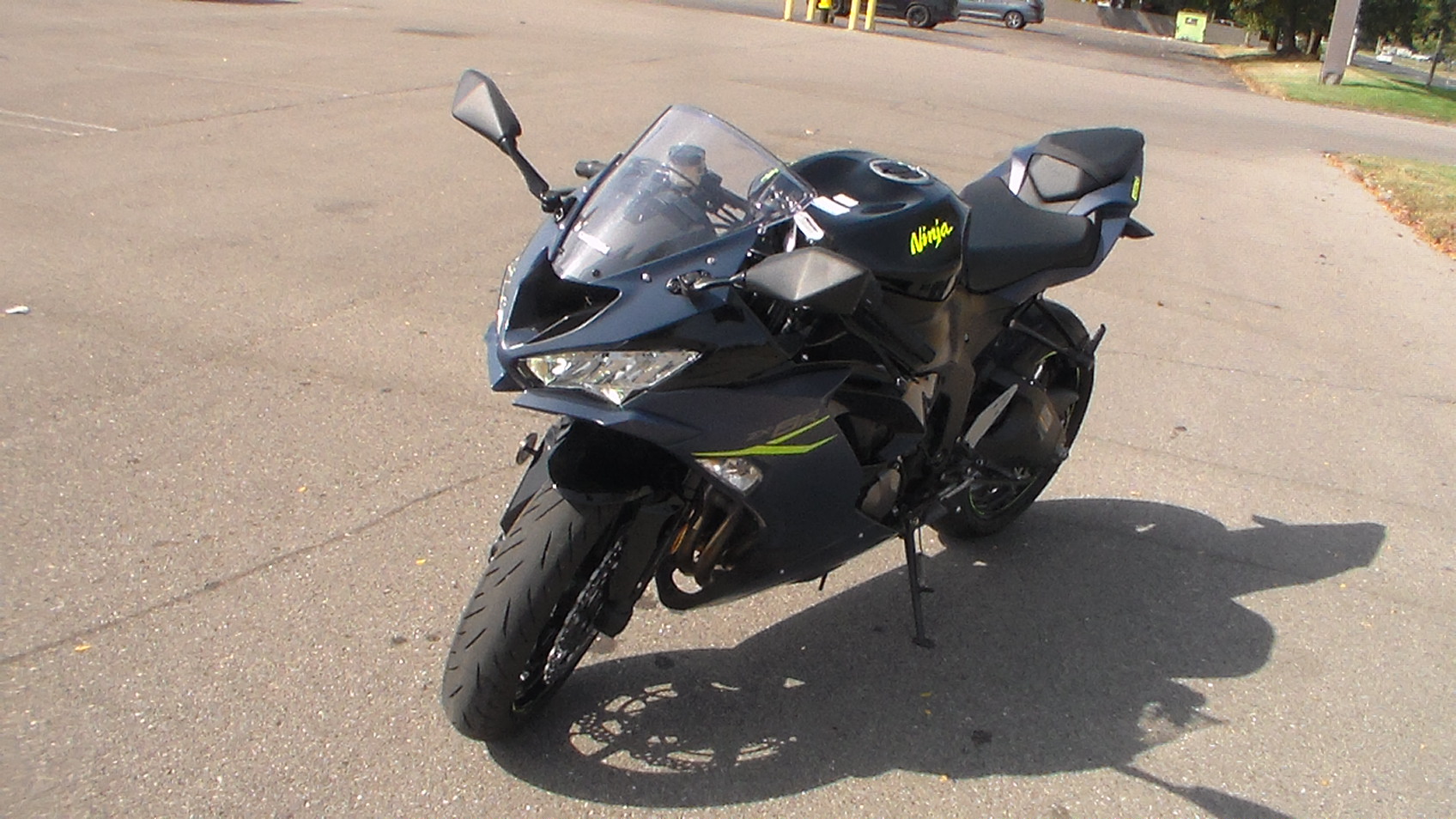 23kwyzページ 2025 Kawasaki Ninja® ZX™-6R | RideNow Powersports