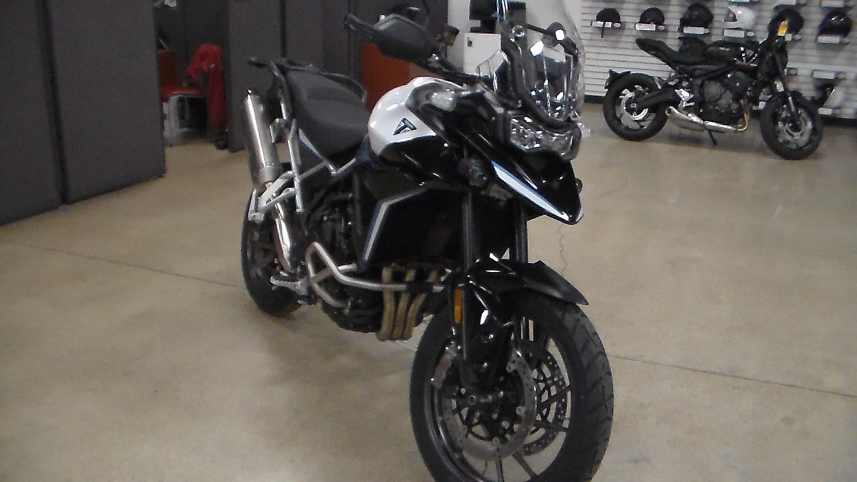 2026 Triumph Tiger 900 Alpine Edition for Sale | Dick Scott's