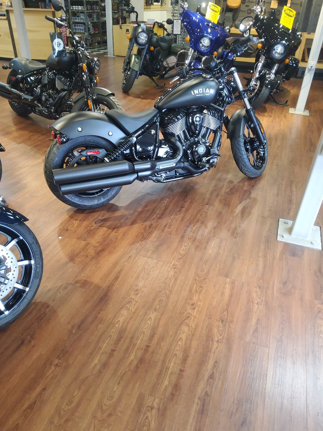 2024 Indian Motorcycle CHIEF DARK HORSE, BLACK SMOKE, CAL Dark Horse® - Photo 5