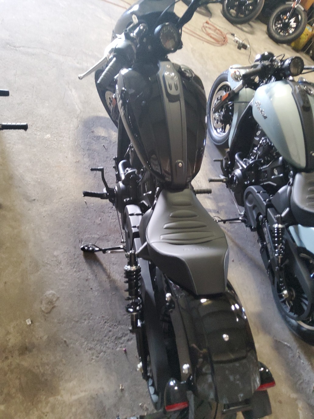 2025 Indian Motorcycle SCOUT BOBBER SIXTY, ONYX BLK METALLIC, 50S Base - Photo 11