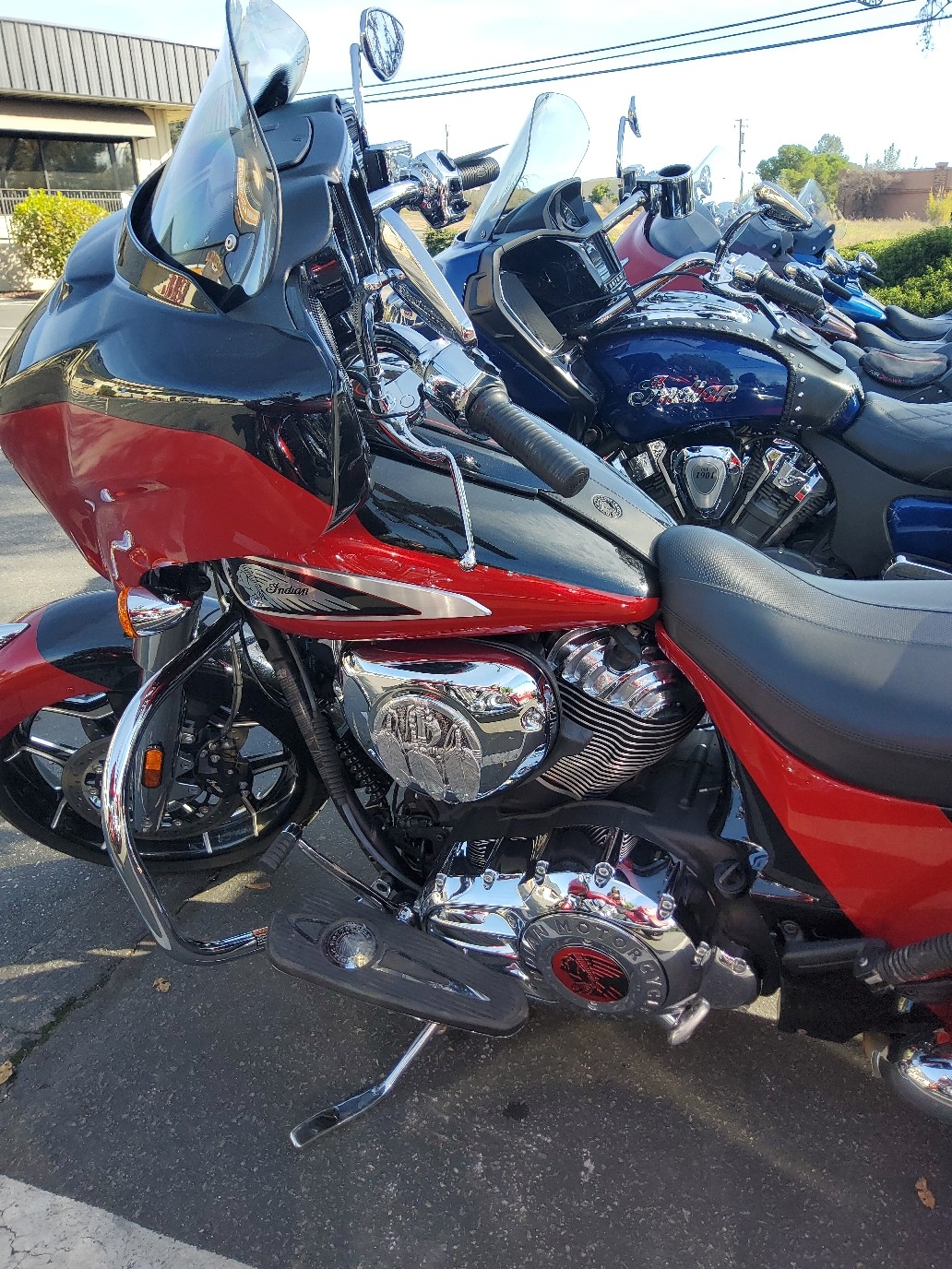 2020 Indian Motorcycle CHFTN ELITE, THNDR BLK CRYSTL/RD CANY, CAL Elite - Photo 3